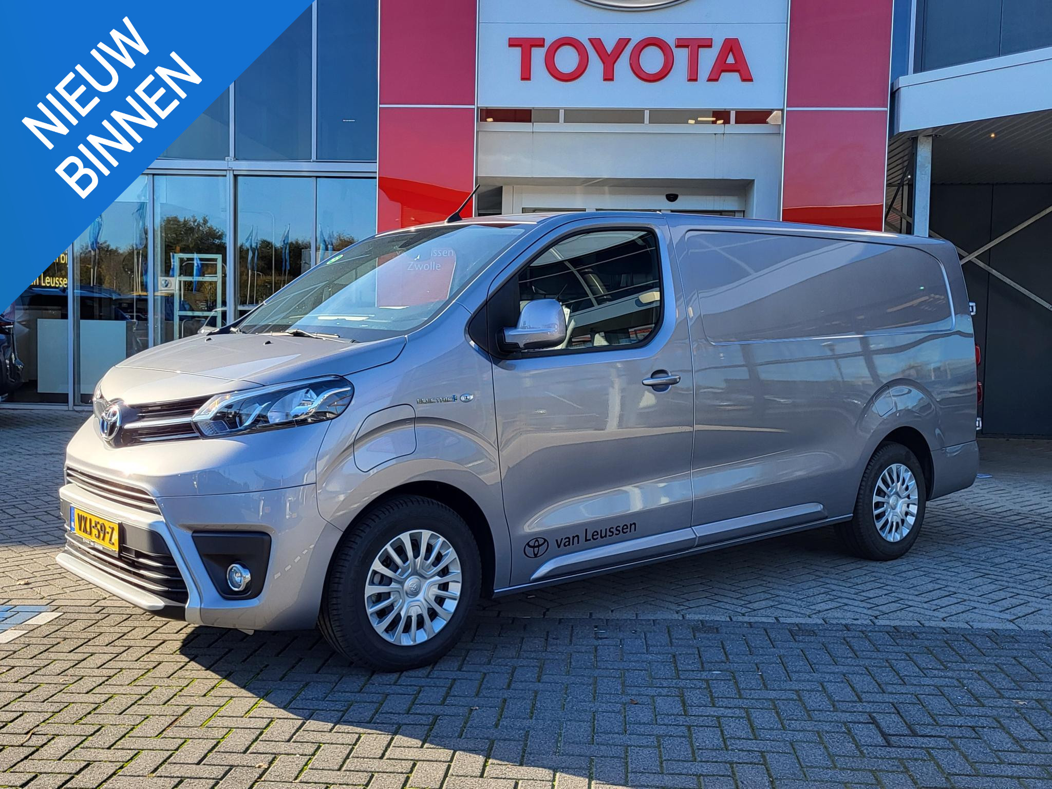 Toyota ProAce Long Worker PROF 75KWH ELECTRIC 3-PERSOONS NAVI CRUISE CLIMA PARK-SENSOREN APPLE/ANDROID BLUETOOTH