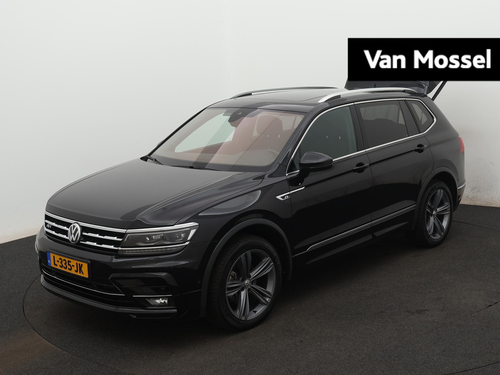 Volkswagen Tiguan Allspace 1.5 TSI Highline Business R 7p. | Automaat | All Season Banden | Navigatie PRO | Elektrische Klep | Ergo Active Stoelen | Stoelverwarming