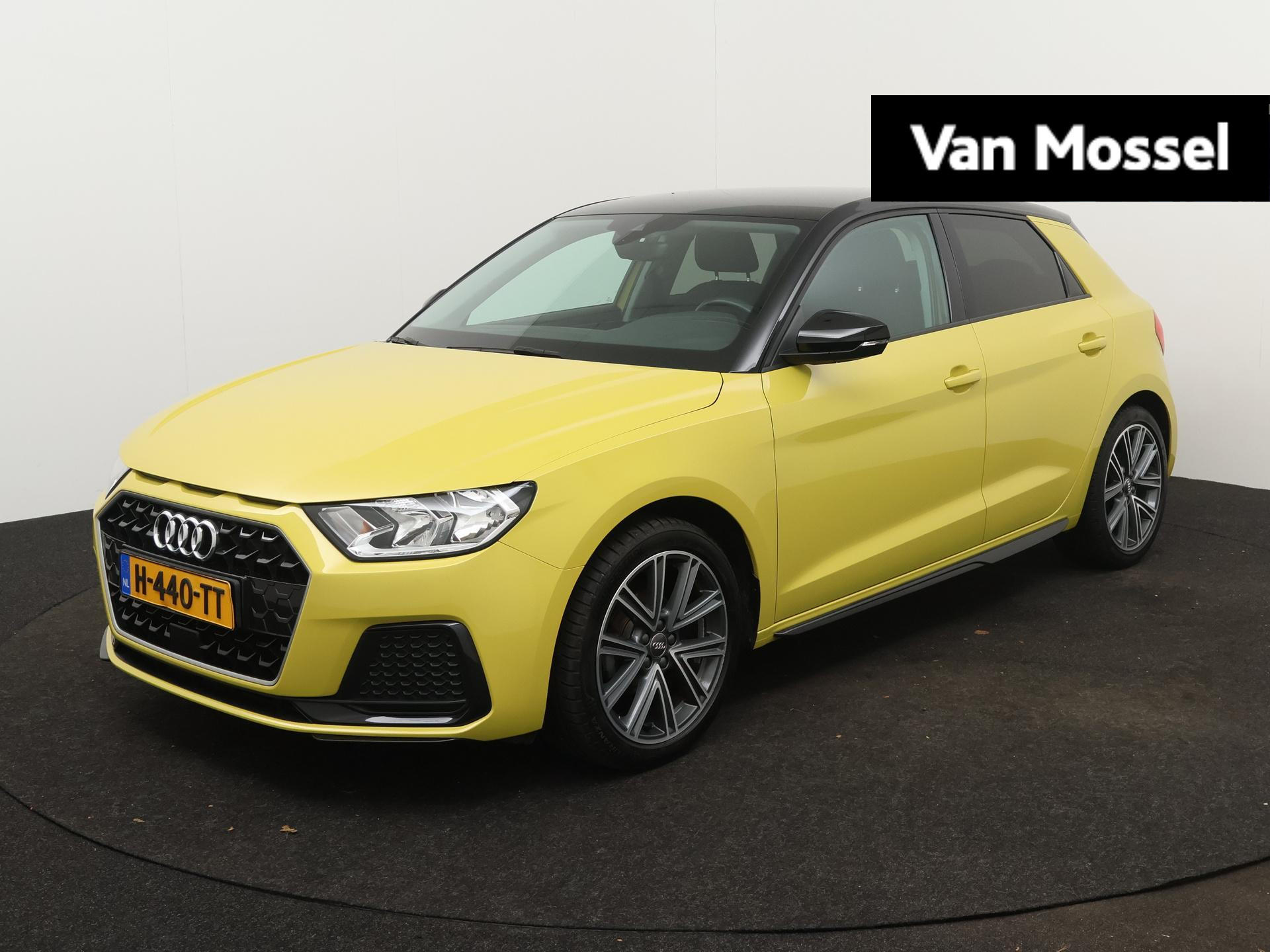 Audi A1 Sportback 25 TFSI epic 95 PK | Parkeersensoren | Virtual Cockpit | Privacy Glass | Apple Carplay | Android Auto | Cruise Control | Airco | DAB+ | 17" Lichtmetaal |