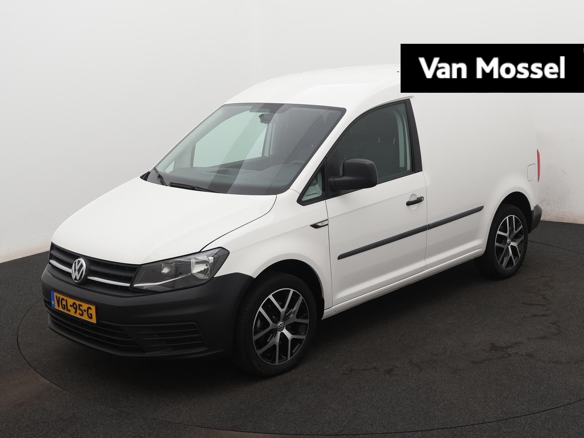 Volkswagen Caddy 2.0 TDI L1H1 BMT Economy Business 75 PK | Navigatie | Cruise Control | Parkeersensoren achter | Airco | Trekhaak | Buitenspiegels, elektrisch verstel- en verwarmbaar | Houten vloer | Betimmering |