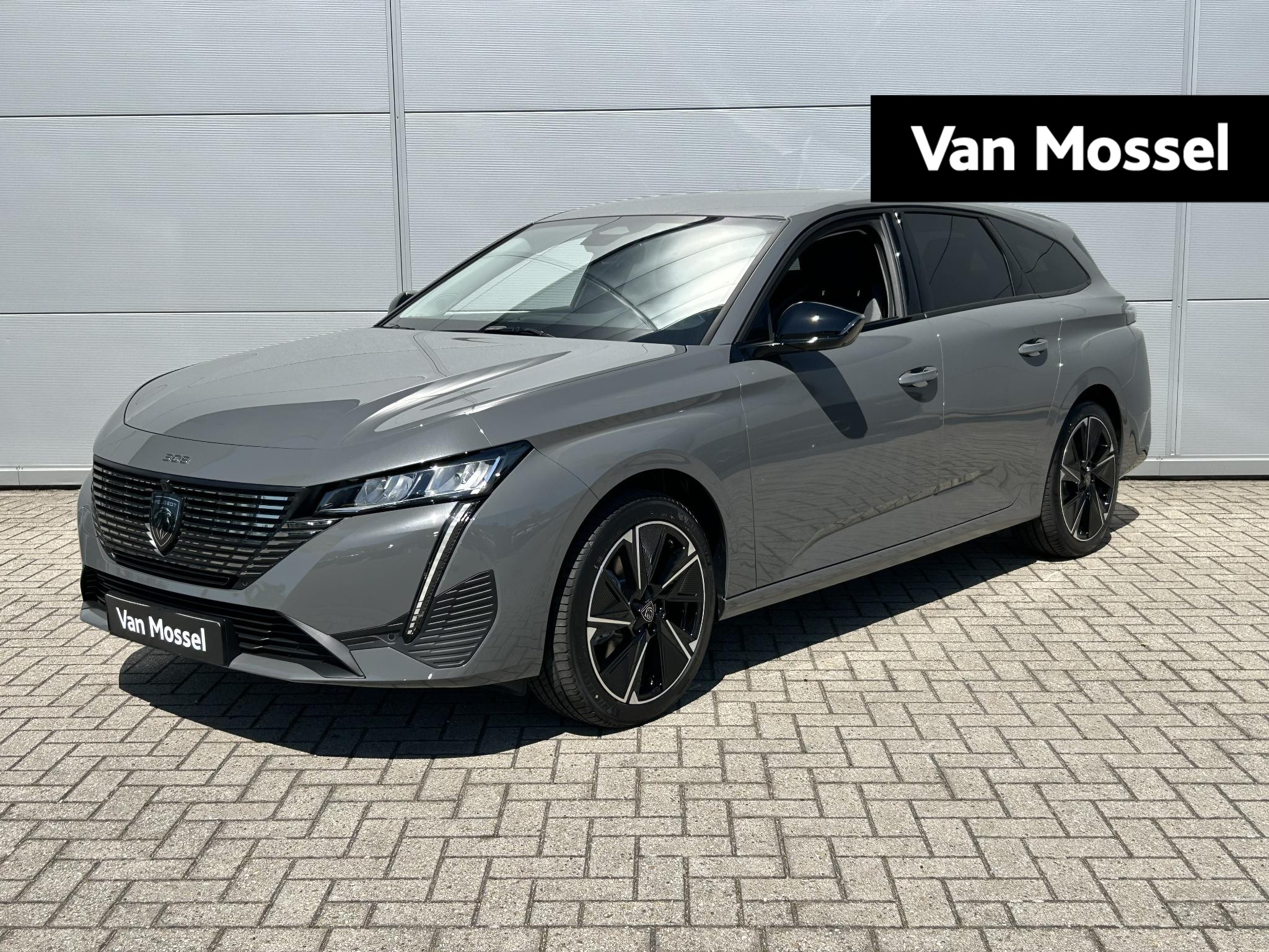 Peugeot e-308 SW GT EV 54 kWh | 360 Camera | Keyless entry | Verwarmde voorruit | Adaptieve Cruise-Control | Navigatie | Apple Carplay/Android Auto