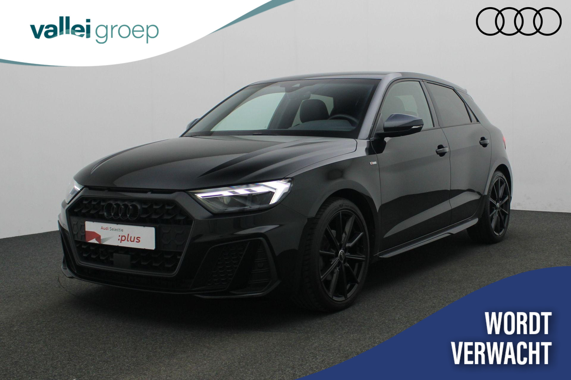 Audi A1 Sportback 35 TFSI 150PK S-tronic S edition / S-Line | Rood gestikt | Adaptive Cruise | Achteruitrijcamera | Keyless Entry | Apple Carplay / Android Auto