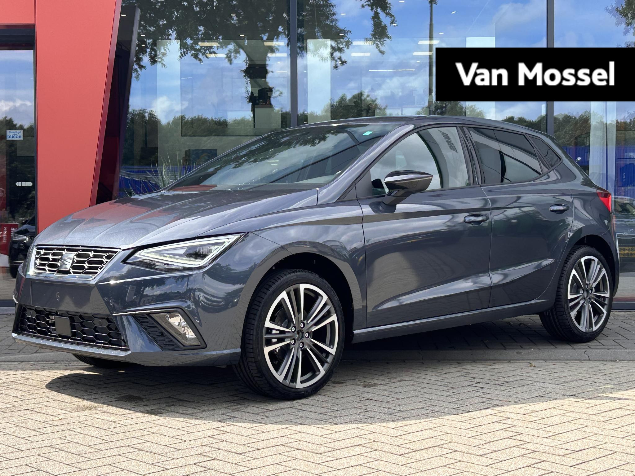 SEAT Ibiza 1.0 EcoTSI FR Anniversary Full LED koplampen | Apple CarPlay™ & Android Auto™ | Cruise control | Sportstoelen | Parkeersensoren voor & achter | Climate control