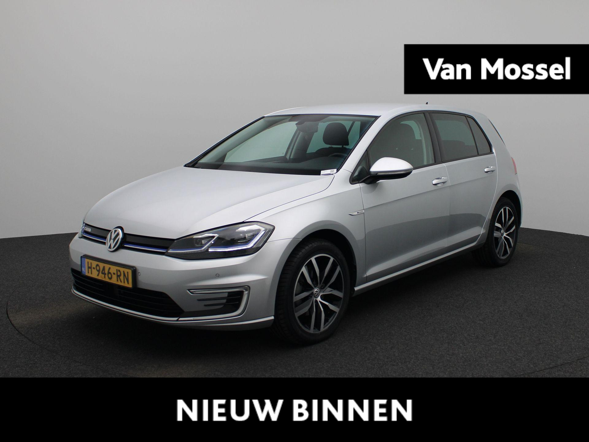 Volkswagen e-Golf E-DITION | Navigatie | Climate-Control | Cruise-Control | Parkeersensoren | Apple-Carplay |