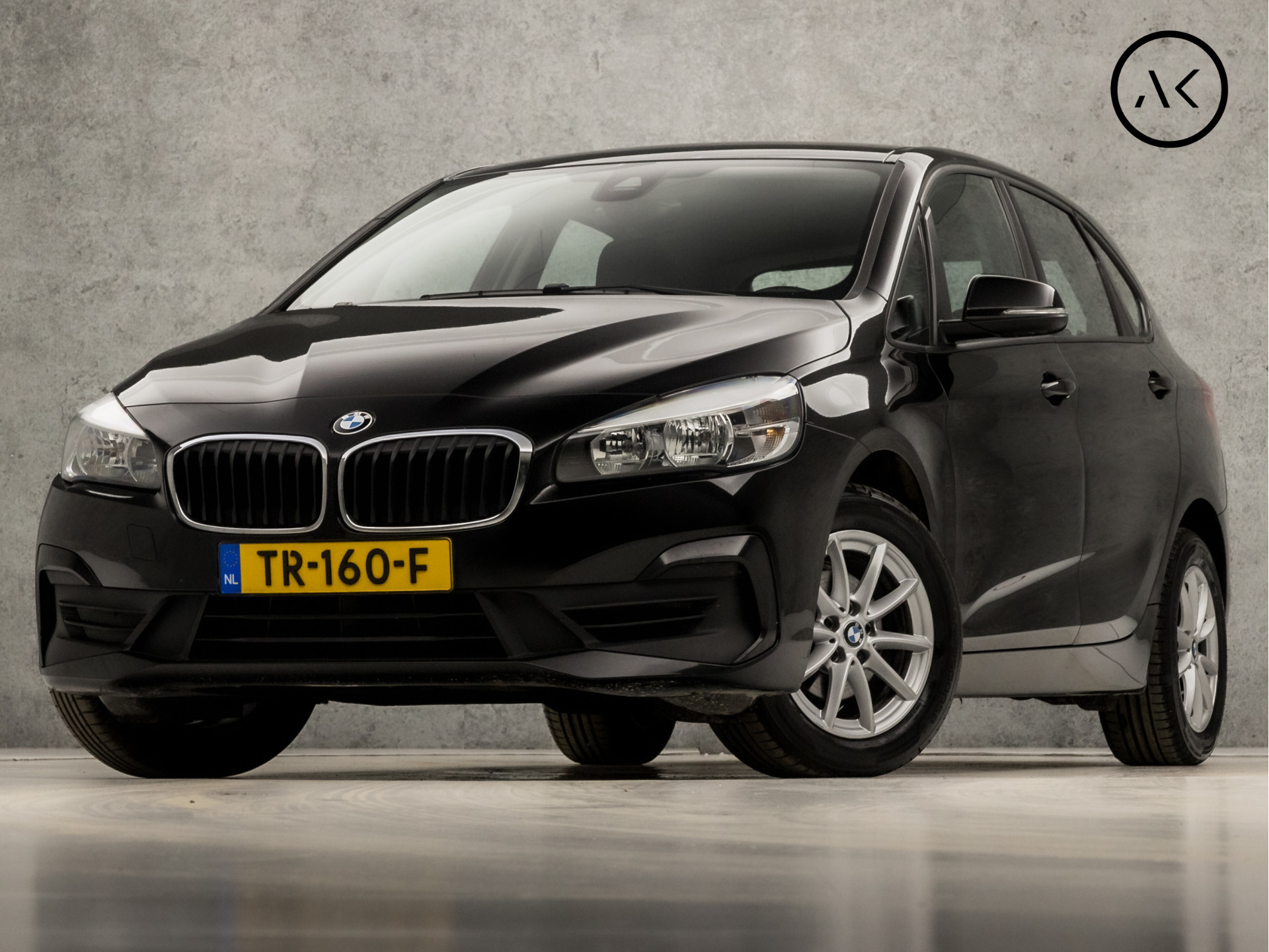 BMW 2 Serie Active Tourer 216i Corporate Lease (NAVIGATIE, DEALER ONDERHOUDEN, DIGITAL COCKPIT, SPORTSTOELEN, LIMIT CRUISE, BLUETOOTH, NIEUWSTAAT)