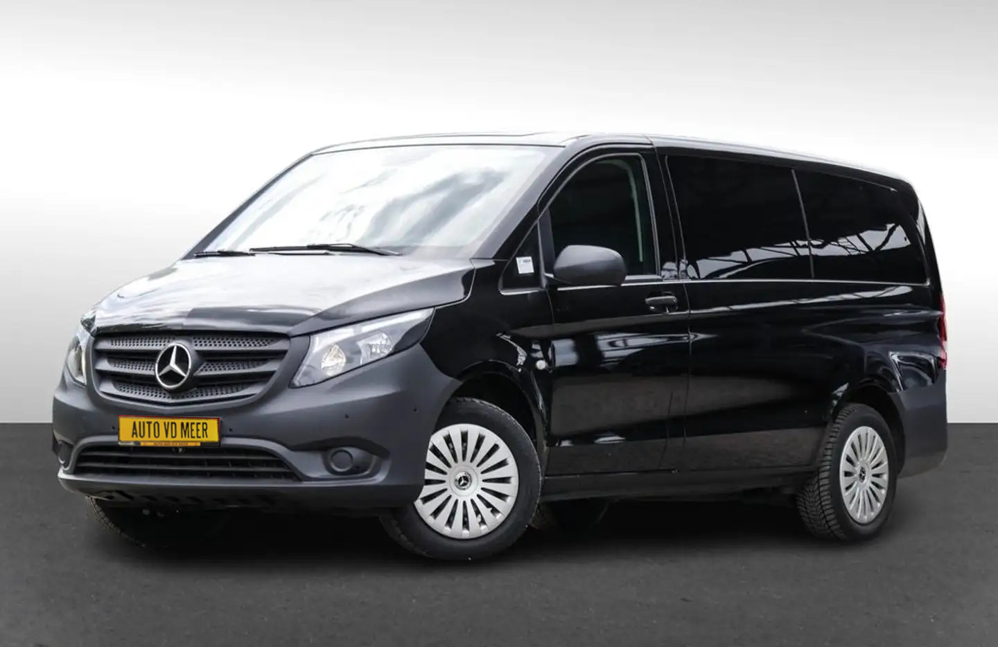 Mercedes-Benz Vito Tourer 124 CDI Pro Extra Lang 8 pers. 4X4 ( Prijs excl. BPM )