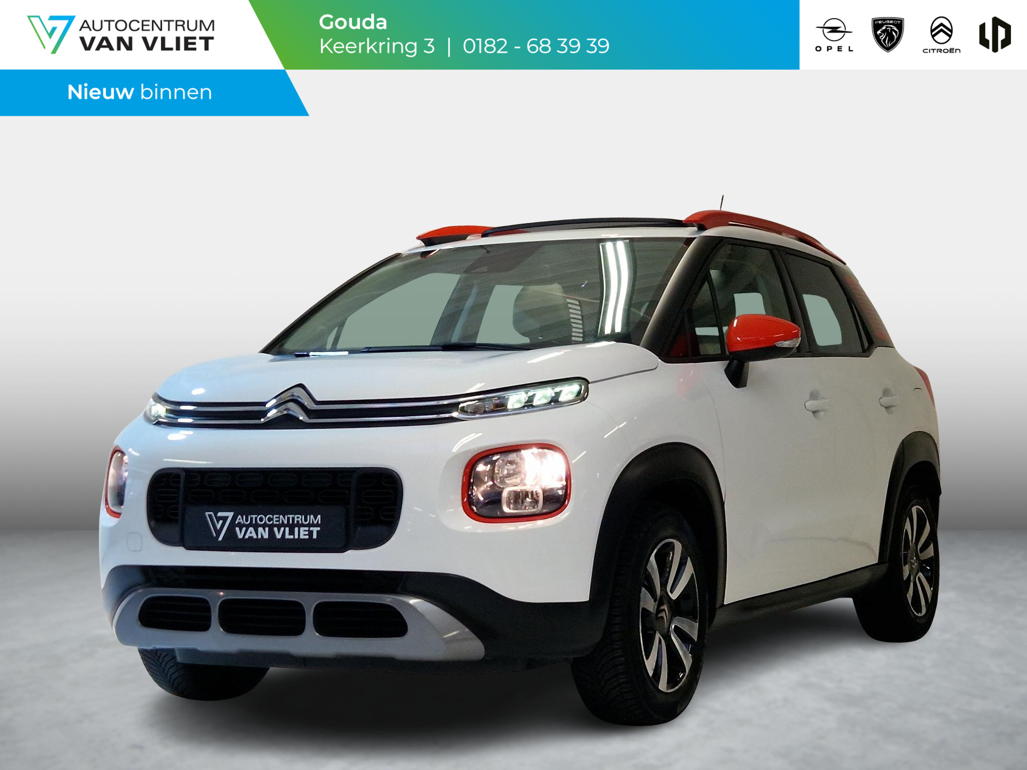 Citroën C3 Aircross 1.2 PureTech S&S Shine 130 PK | Automaat | Trekhaak | Elektrisch dakraam | Head Up Display | Navigatie