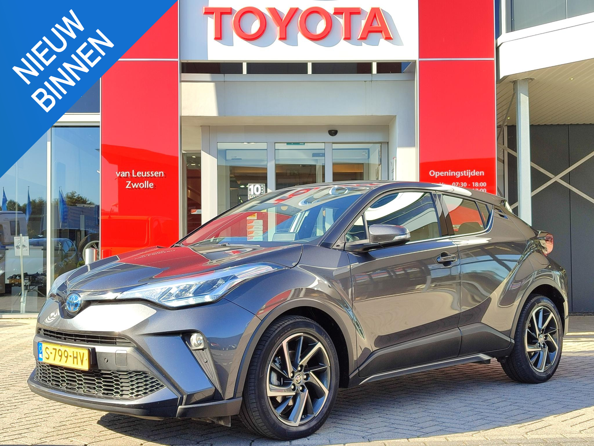 Toyota C-HR 2.0 Hybrid Dynamic CLIMA NAVI KEYLESS CAMERA PARK-SENSOREN APPLE/ANDROID 18' LM-VELGEN NL-AUTO