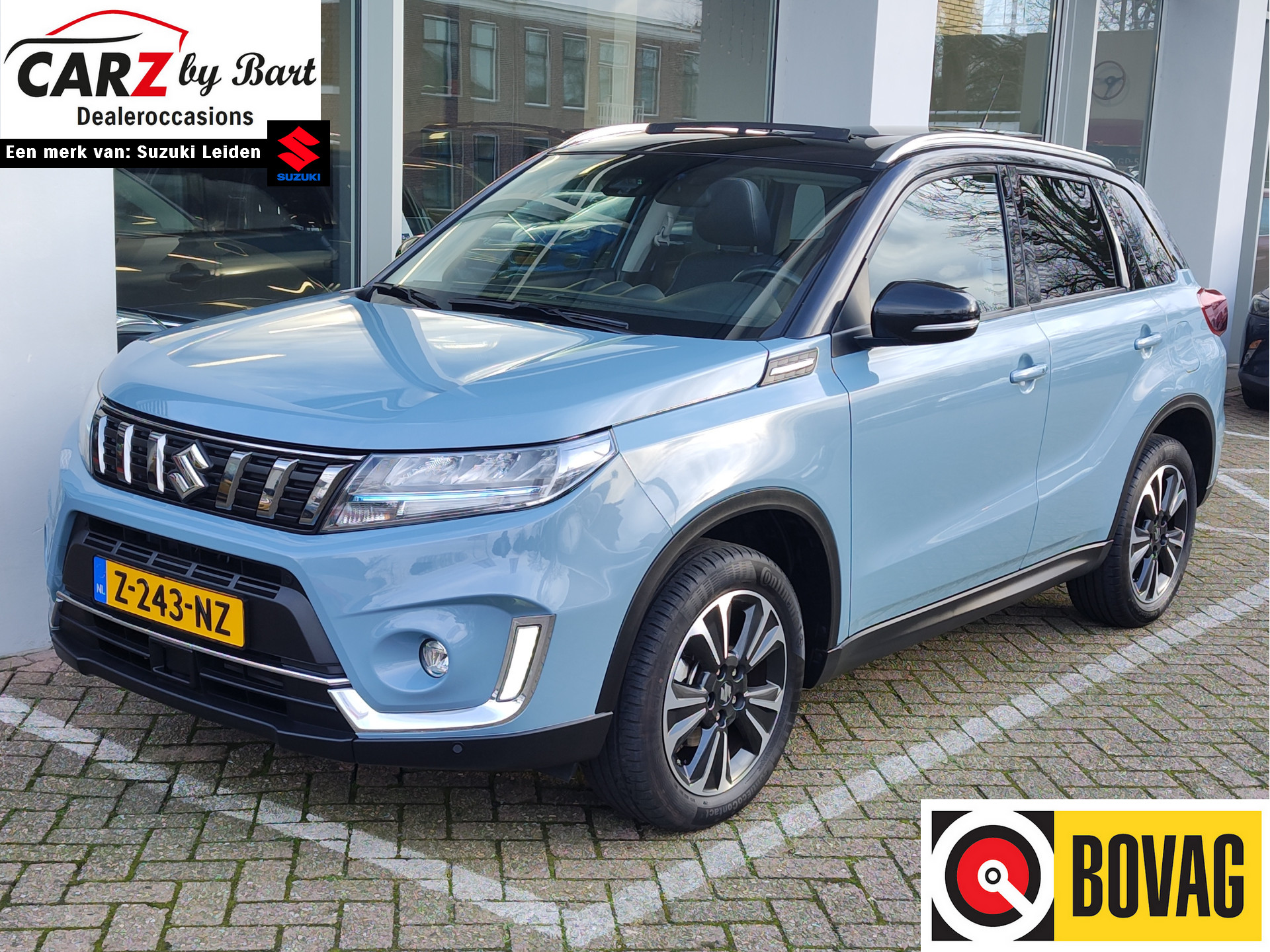 Suzuki Vitara 1.5 HYBRID STYLE Open dak | Dodehoeksensoren | Alcantara