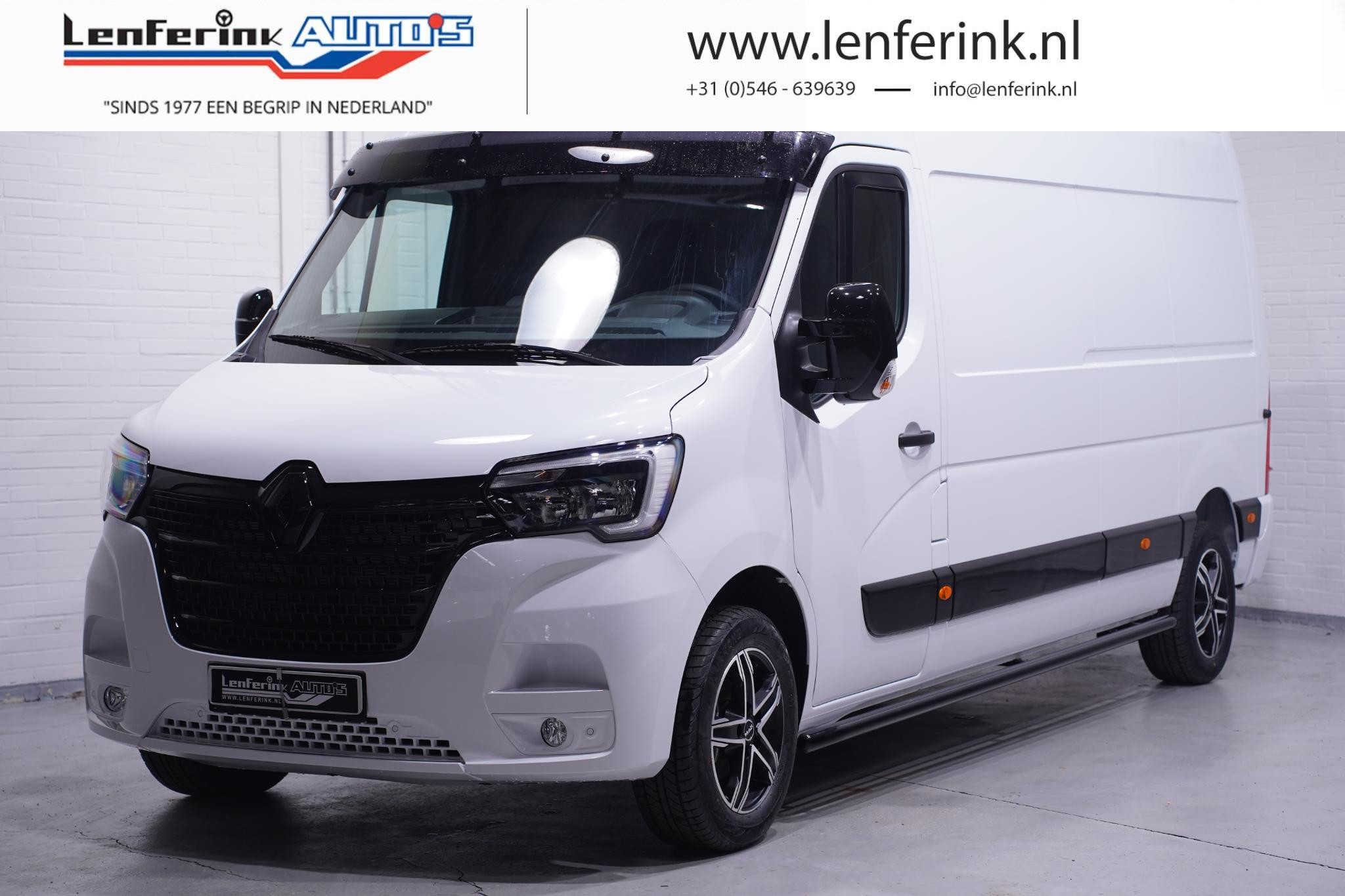 Renault Master 2.3 DCi 135 pk L3H2 Black Style Edition Navi Camera, 17" LMV, Sidebars Zwart, Zonneklep, 3-Zits, Uniek