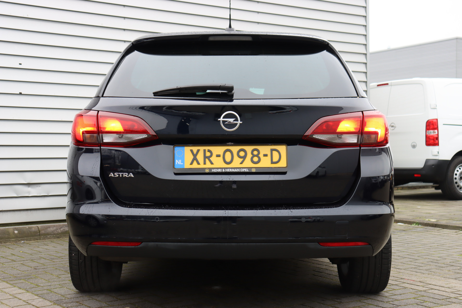 Opel Astra 150pk Turbo 120 Jaar Edition (AGR/17"LMV/Climate/NL AUTO!!)