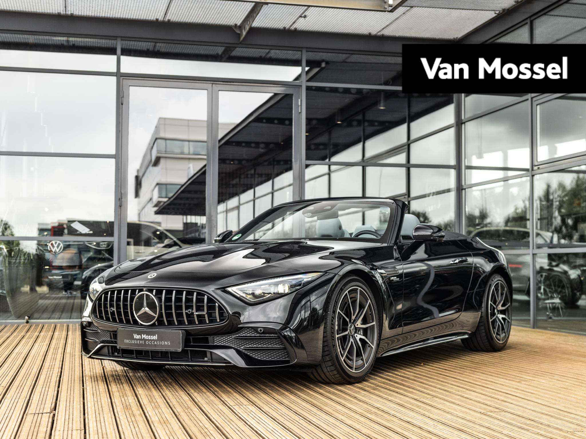 Mercedes-Benz SL Roadster AMG 43 | BURMESTER | AMG PERFORMANCE UITLAAT | KEYLESS | RIJ-ASSISTENTIEPAKKET | 360 CAMERA | STOELVENTILATIE | NEKVERWARMING | STOELMEMORY | STOELMASSAGE | SFEERVERLICHTING |