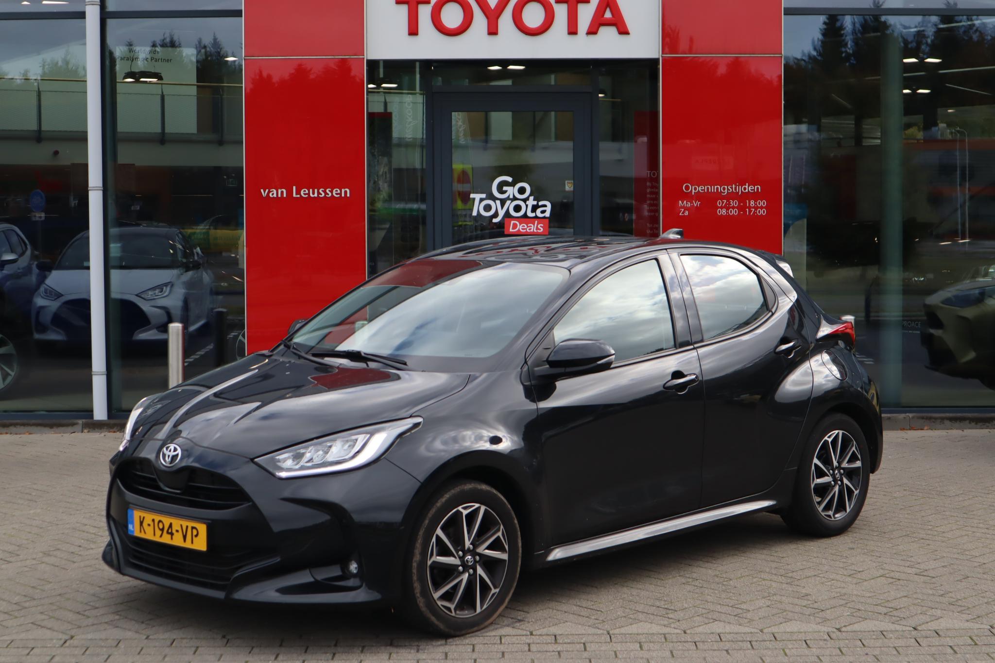 Toyota Yaris 1.5 VVT-i DYNAMIC 5-DEURS APPLE/ANDROID KEYLESS CAMERA AD-CRUISE 16"LM-VELGEN LED-ZICHTPAKKET