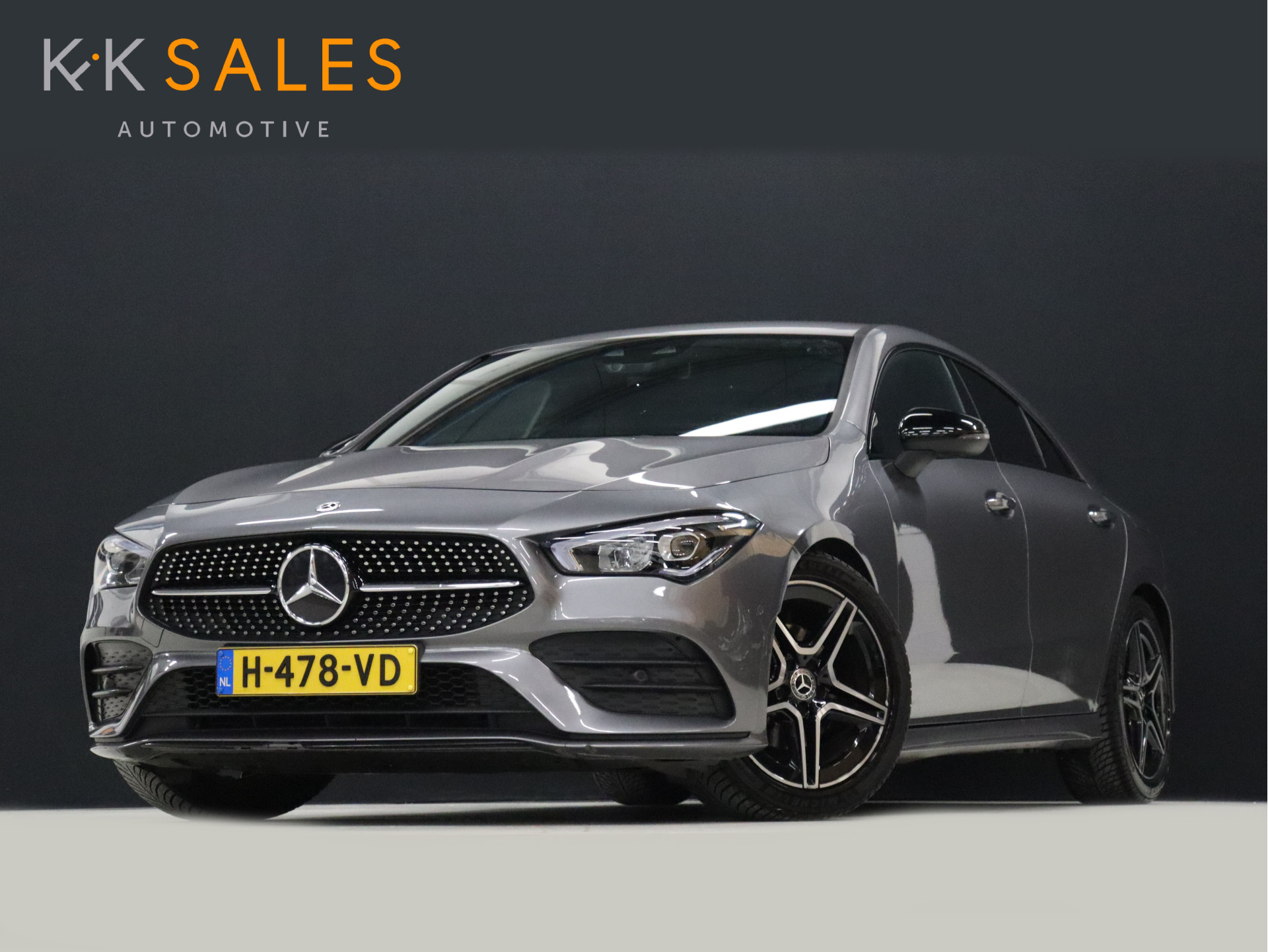 Mercedes-Benz CLA 180 Business Solution AMG WEEKAANBIEDING! [SFEERLICHT, CAMERA, ALCANTARA, NAVIGATIE, STOELVERWARMING, CRUISE, PDC, NIEUWSTAAT]