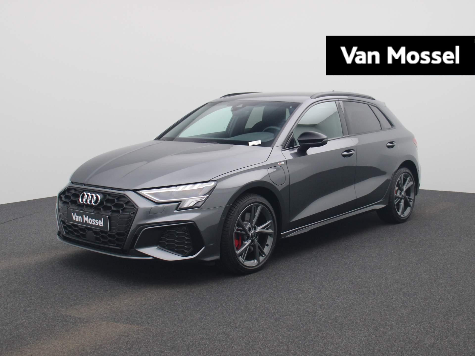 Audi A3 Sportback 45 TFSI e S edition Competition | Navigatie | Leder | Camera | Trekhaak | Parkeersensoren Voor/Achter | 18 Inch Velgen | Sonos Audio | Adaptive cruise control | Stoelverwarming |