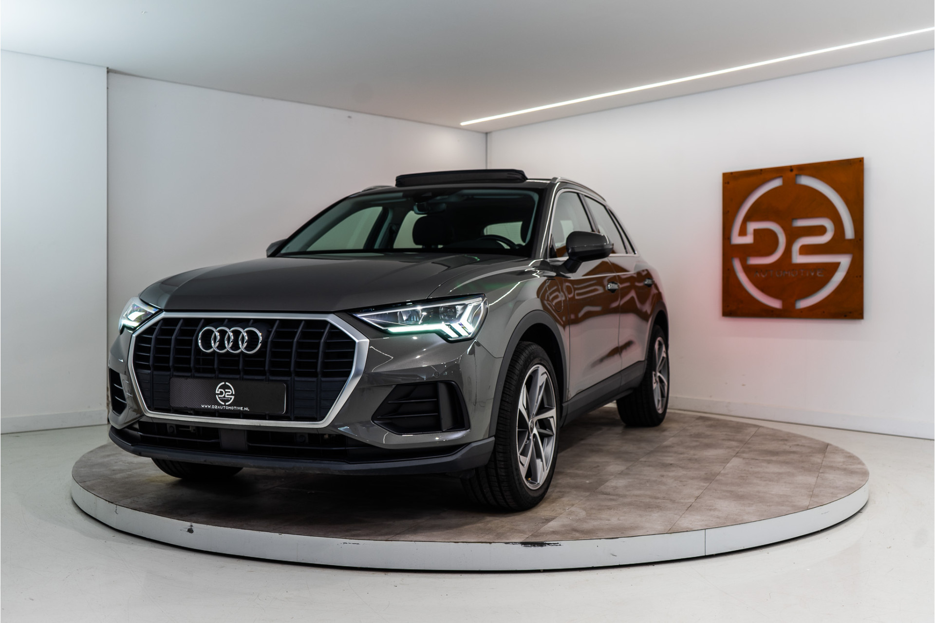 Audi Q3 45 TFSI e Business Ed. Plug-In Hybrid 267PK | Pano | Virtual | Dodehoek | 12 MND Garantie!