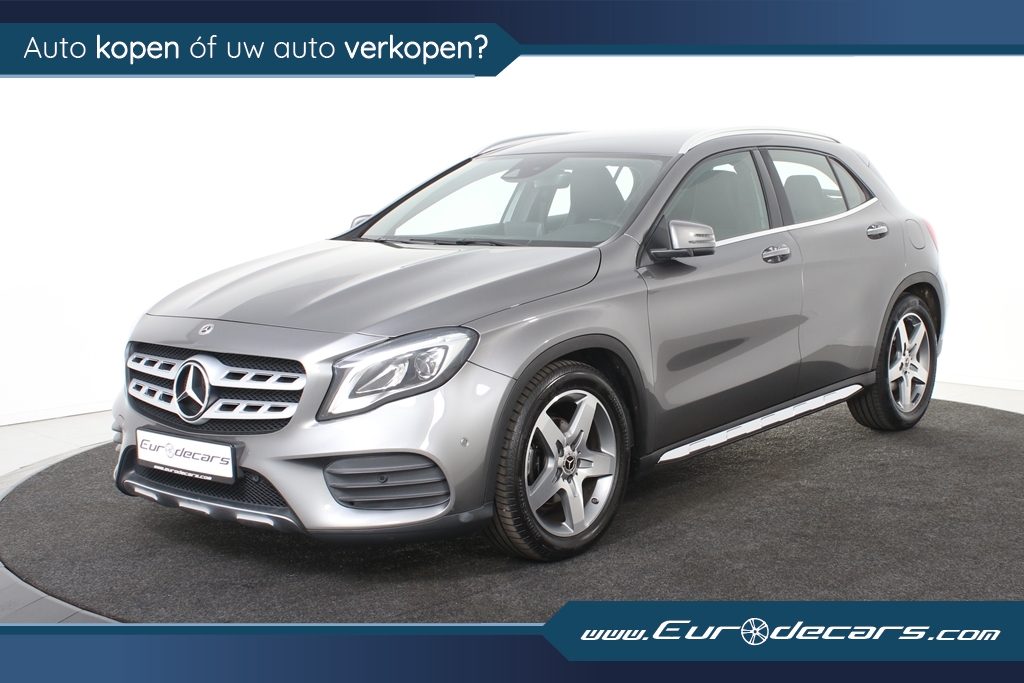 Mercedes-Benz GLA 180 AMG-Line *Navigatie*Leer*Camera*LED*