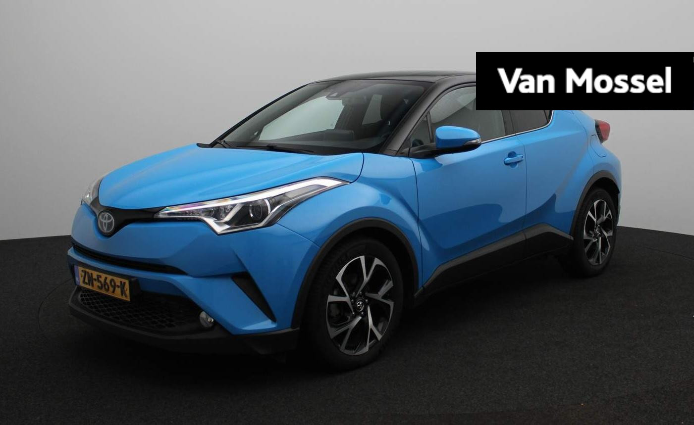 Toyota C-HR 1.8 Hybrid Dynamic | Navi | Camera | Trekhaak | Stoelverwarming | Led Koplampen |