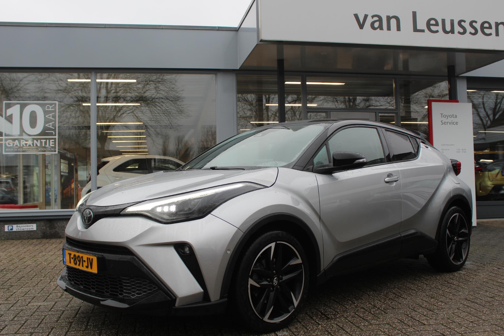 Toyota C-HR 2.0 HYBRID GR-SPORT JBL DODEHOEKDETECTIE STOELVERW. KEYLESS NAVI SENSOREN V+A LED DAB