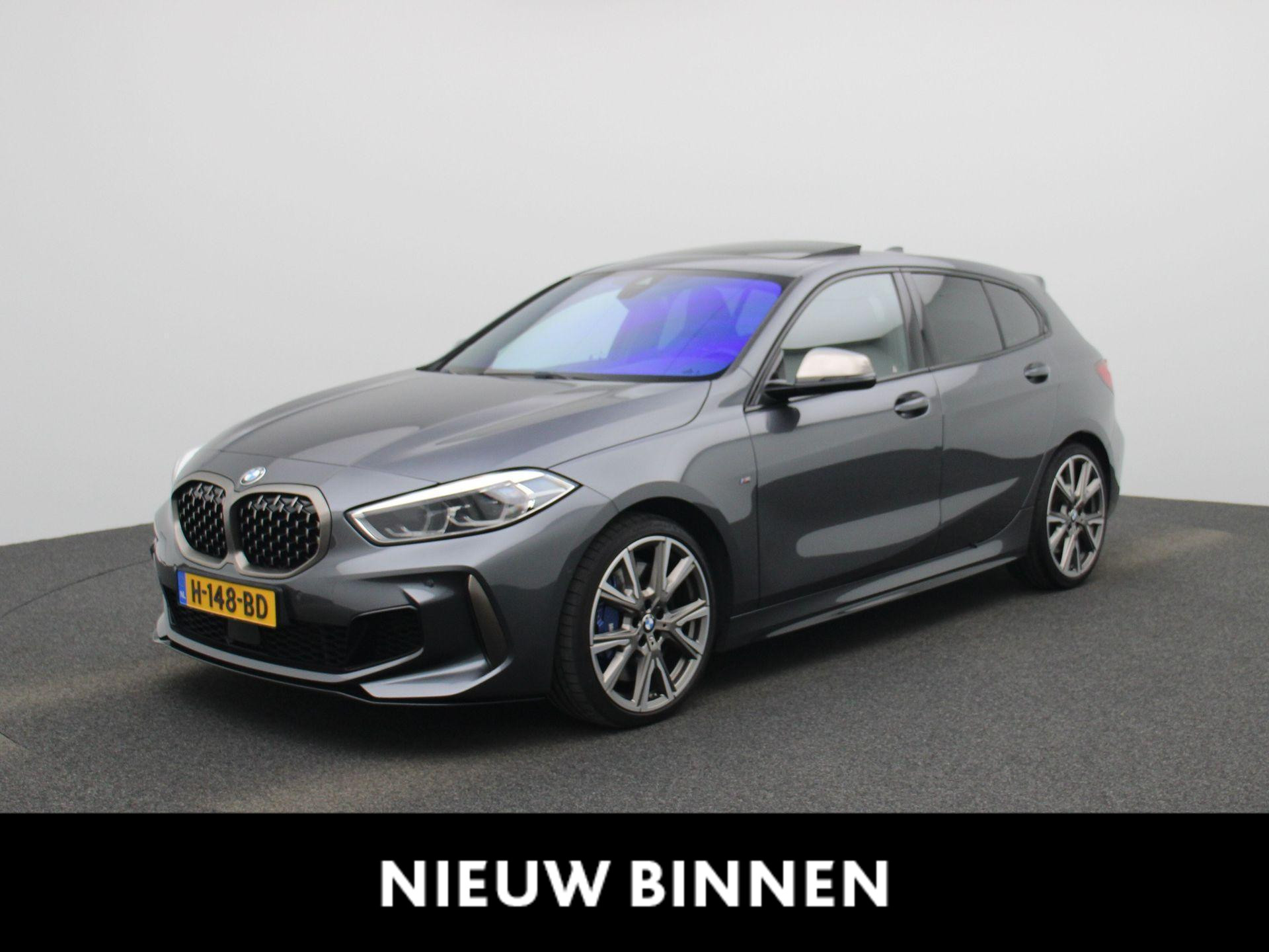 BMW 1 Serie M135i xDrive High Executive Edition | PANORAMADAK | HARMAN KARDON | NL GELEVERD | ACHTERUITRIJCAMERA |