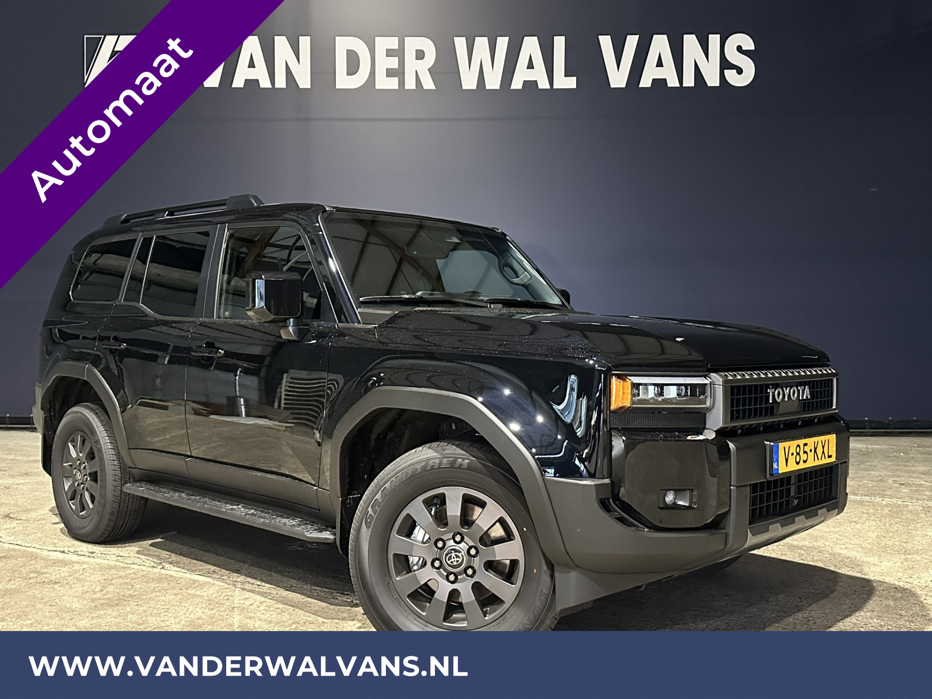 Toyota Land Cruiser 2.8 D-4D 206pk Automaat Full Option Black Edition 4x4 **BPM VRIJ** Euro6 Airco | 3500kg trekvermogen navigatie, 360 camera, adaptieve cruisecontrol, Lederen bekleding stoelverwarming, LED, Velgen