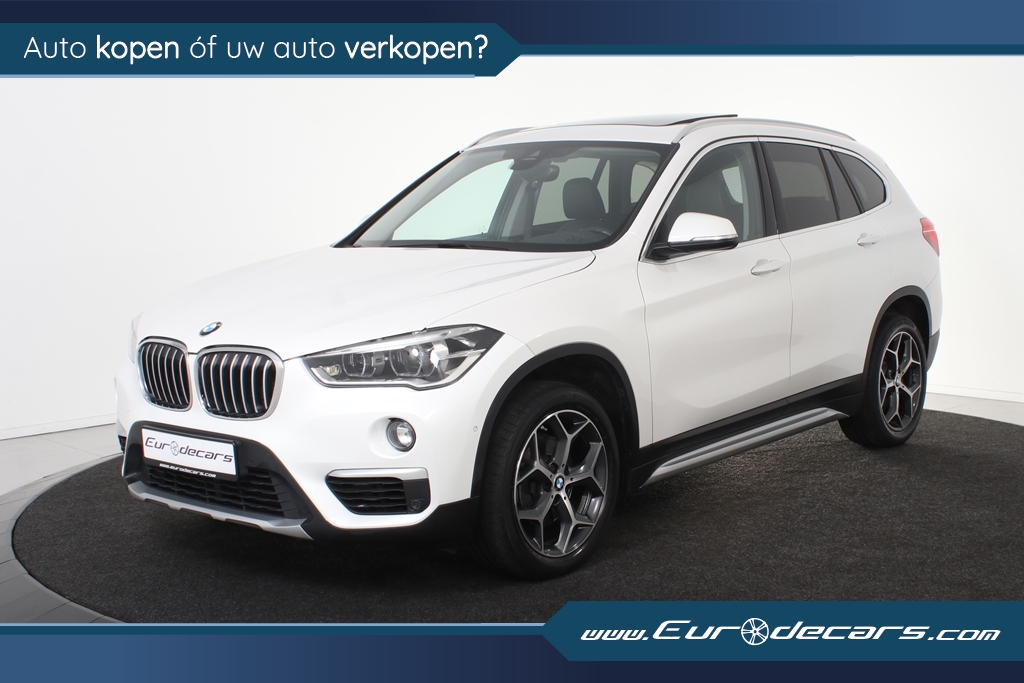 BMW X1 sDrive18i *1ste Eigenaar*Panoramadak*Leer*Navigatie*HUD*