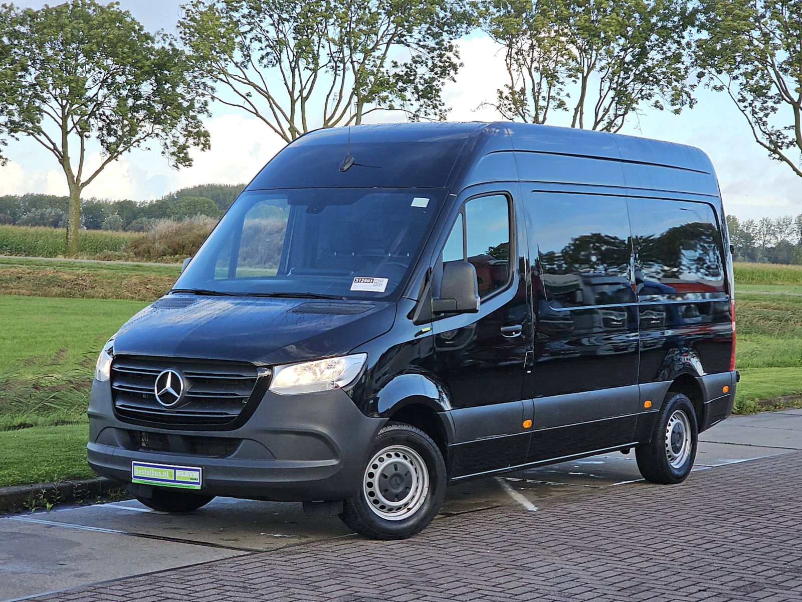 Mercedes-Benz Sprinter 317 1.9 CDI L2H2 Airco, Mbux, Camera, 270-gr Deuren, Euro6, 170 PK!