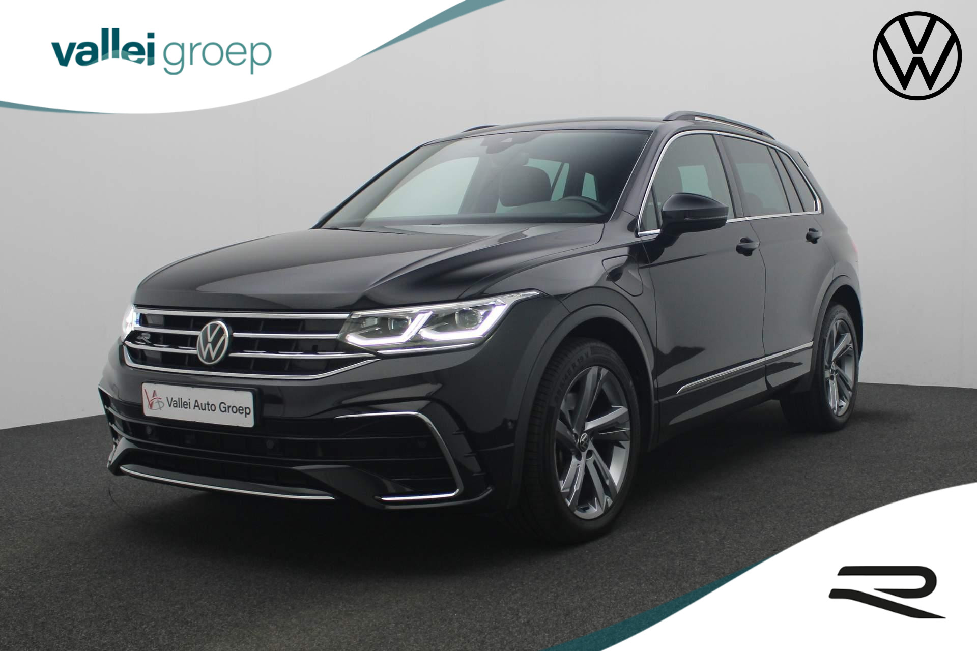 Volkswagen Tiguan 1.4 TSI eHybrid 245PK DSG R-Line Business+ | Trekhaak | IQ Light | Camera | Stuur-/stoelverwarming | ACC | Keyless | Standkachel