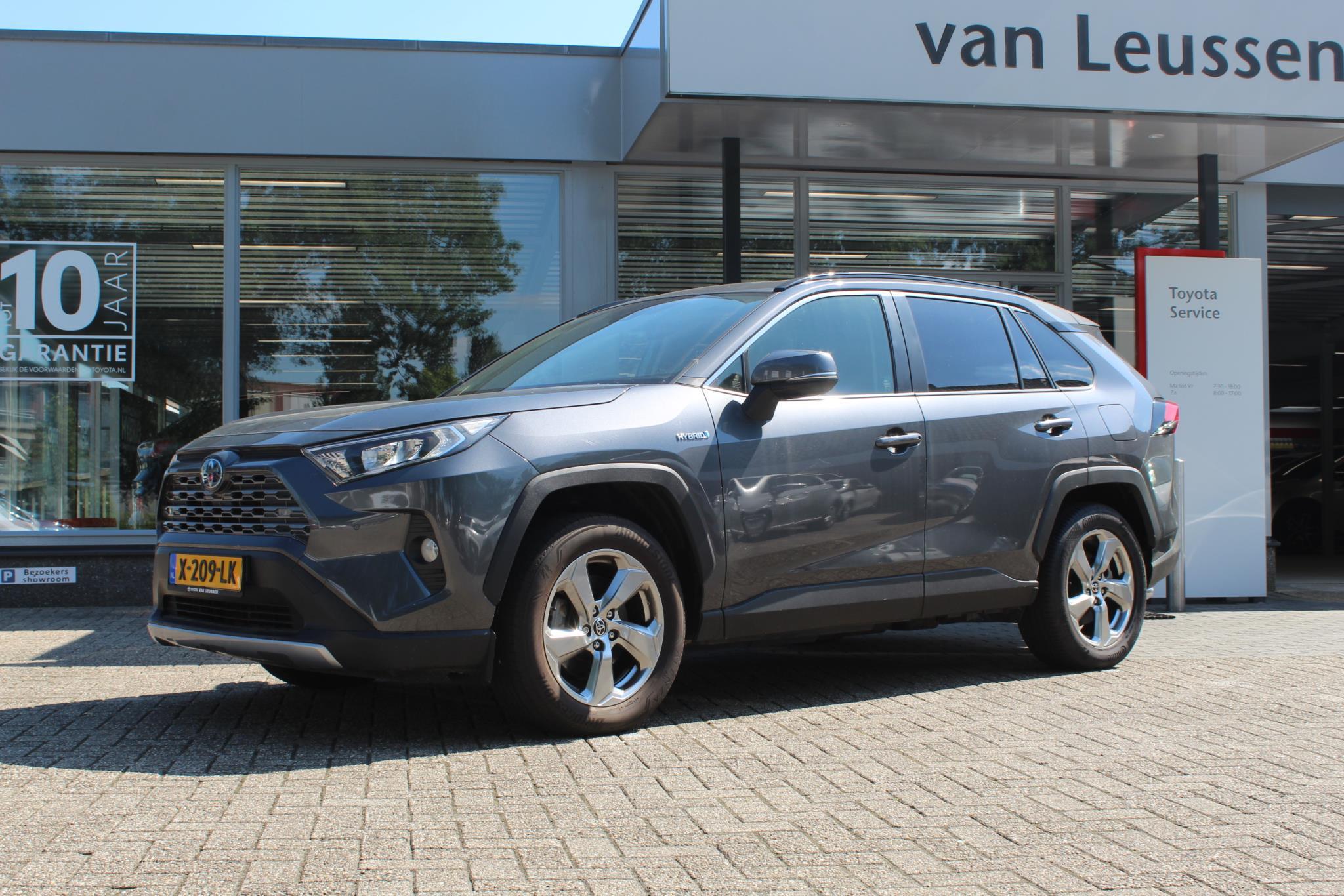 Toyota RAV4 2.5 HYBRID AWD DYNAMIC NAVI DODEHOEK DETECTIE EL-ACHTERKLEP KEYLESS 18" LMV CAMERA AD-CRUISE PARK-SENSOREN