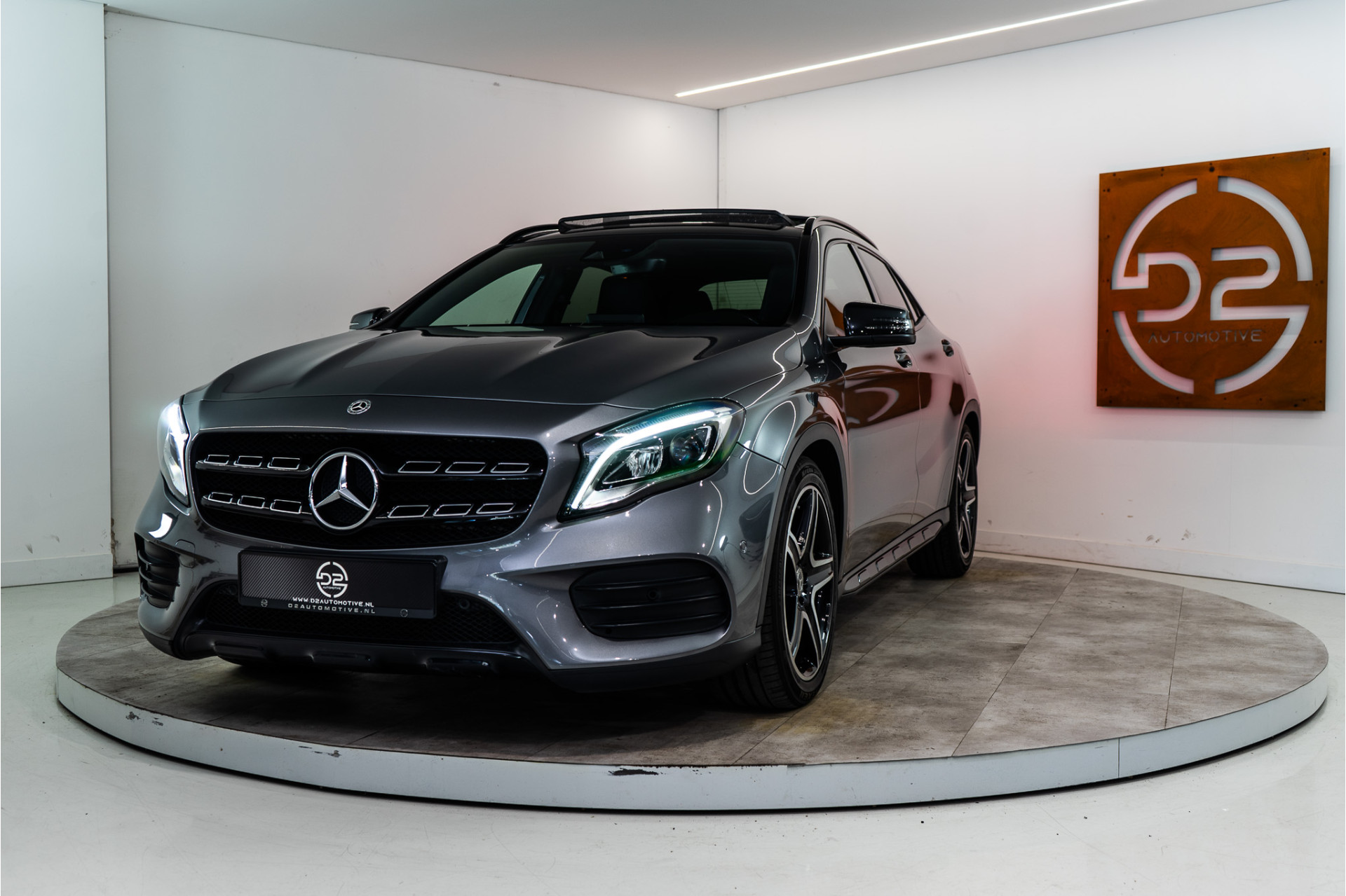 Mercedes-Benz GLA 250 Premium Plus 211PK | Pano | Grote Navi | Night | Ambient | 12 MND Garantie