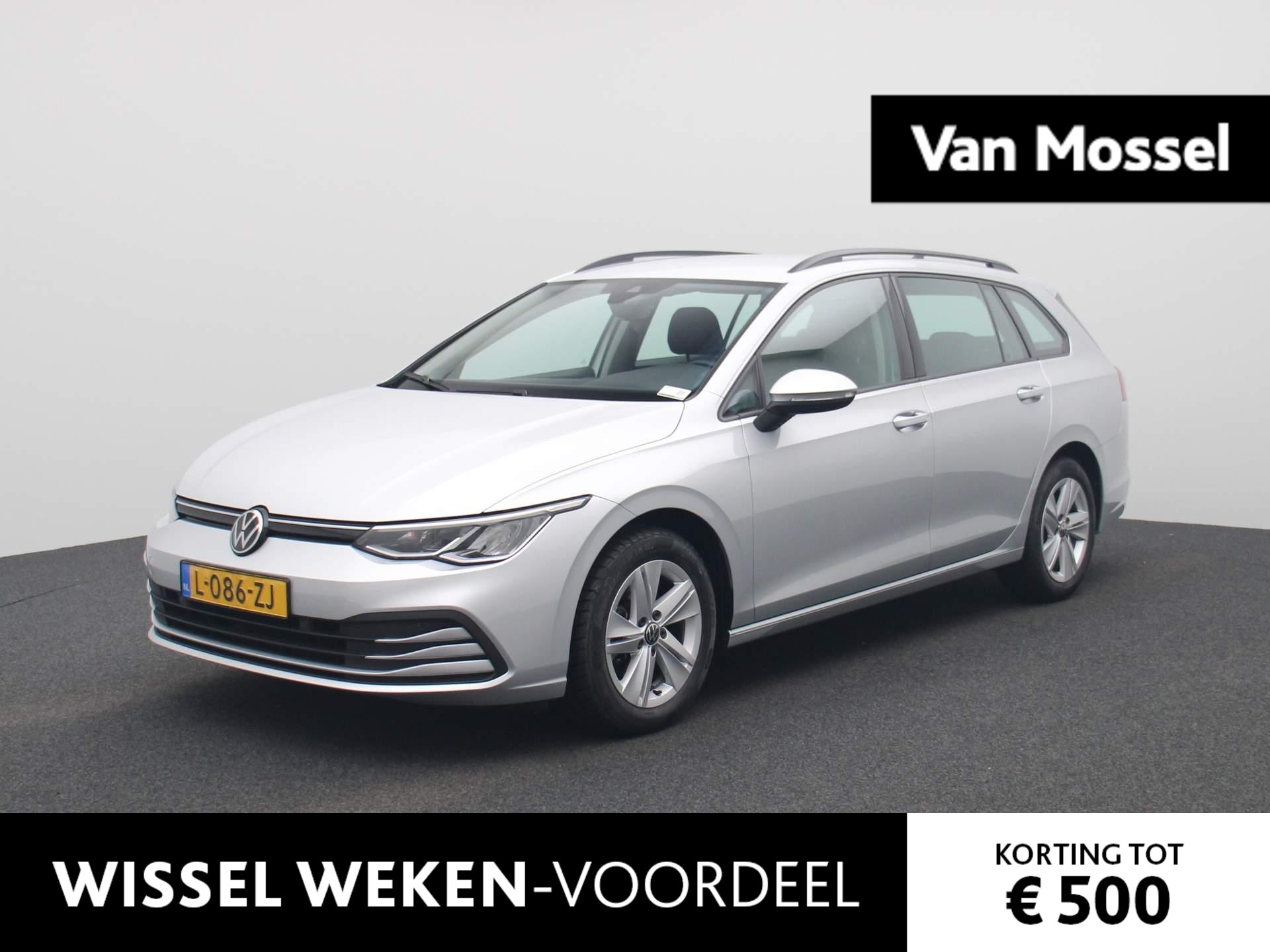 Volkswagen Golf Variant 1.0 TSI Life | Apple Carplay/Android Auto | Parkeersensoren | Sfeerverlichting | DAB Radio |