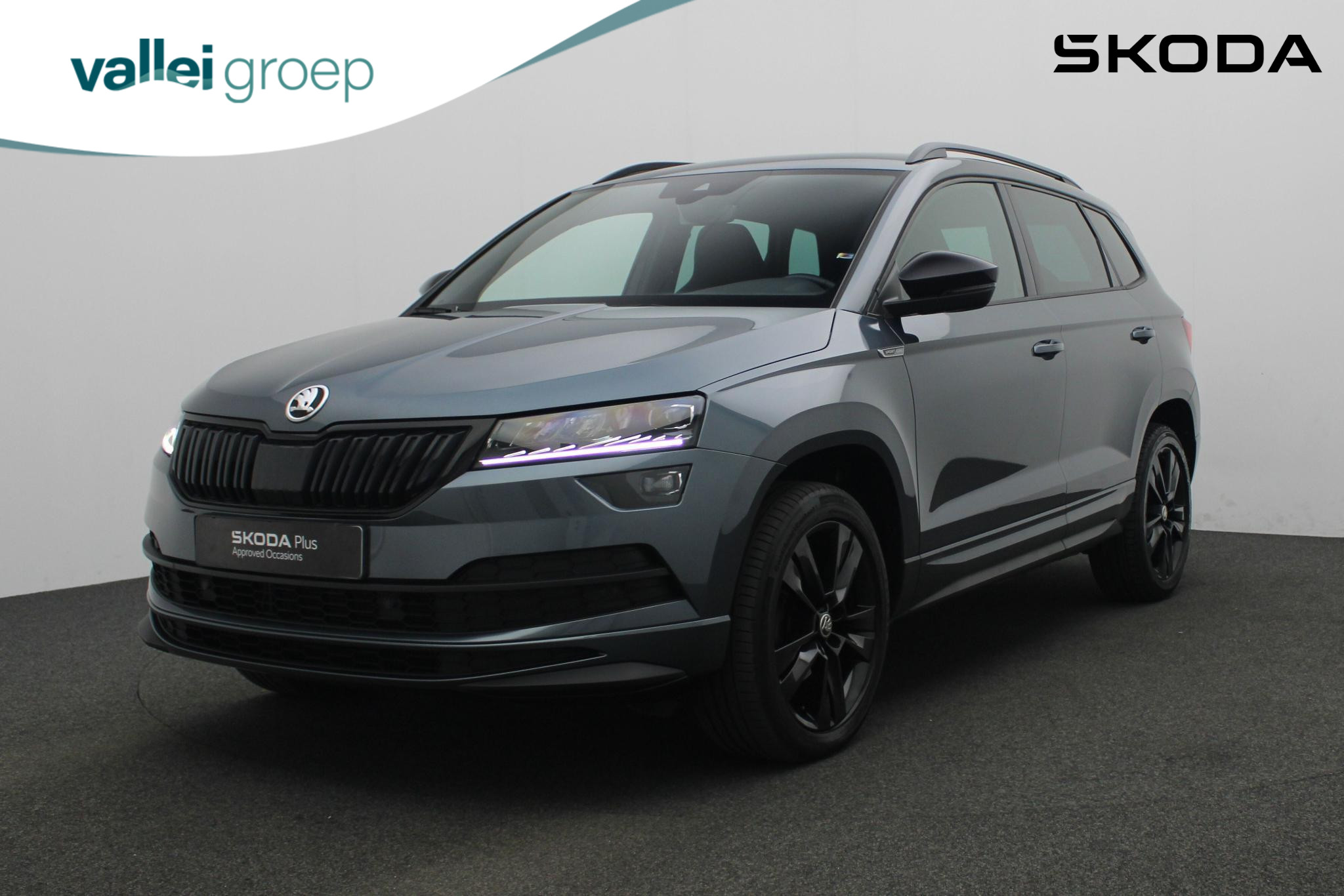 Škoda Karoq 1.5 TSI 150 pk DSG ACT Sportline Business | Achteruitrijcamera | Stoelverwarming | Navigatie via Apple Carplay / Android Auto