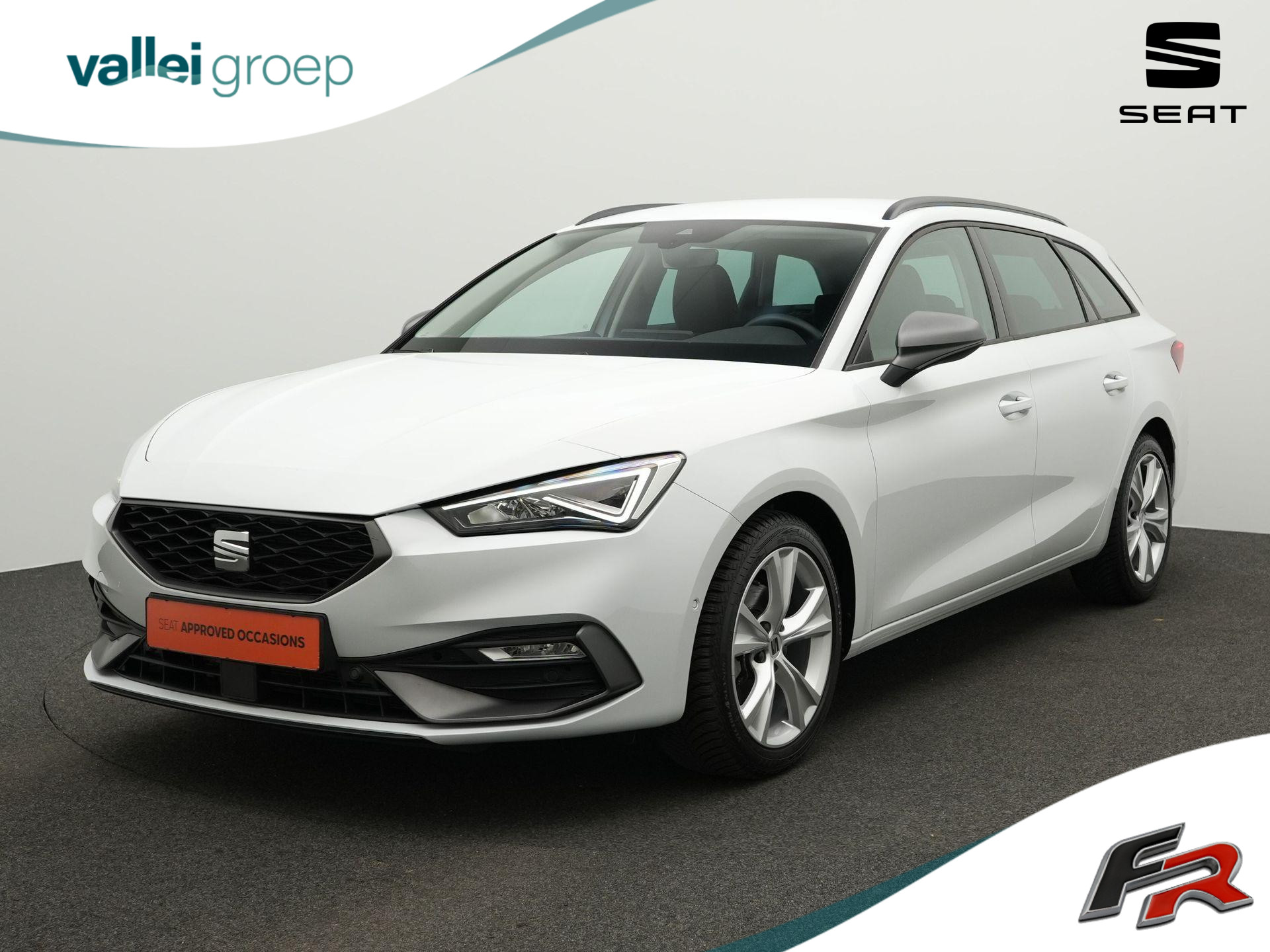 SEAT Leon Sportstourer 1.5 eTSI 150 pk DSG FR Business Intense | Stuur-/stoelverwarming | Achteruitrijcamera | Navigatie | Adaptive Cruise