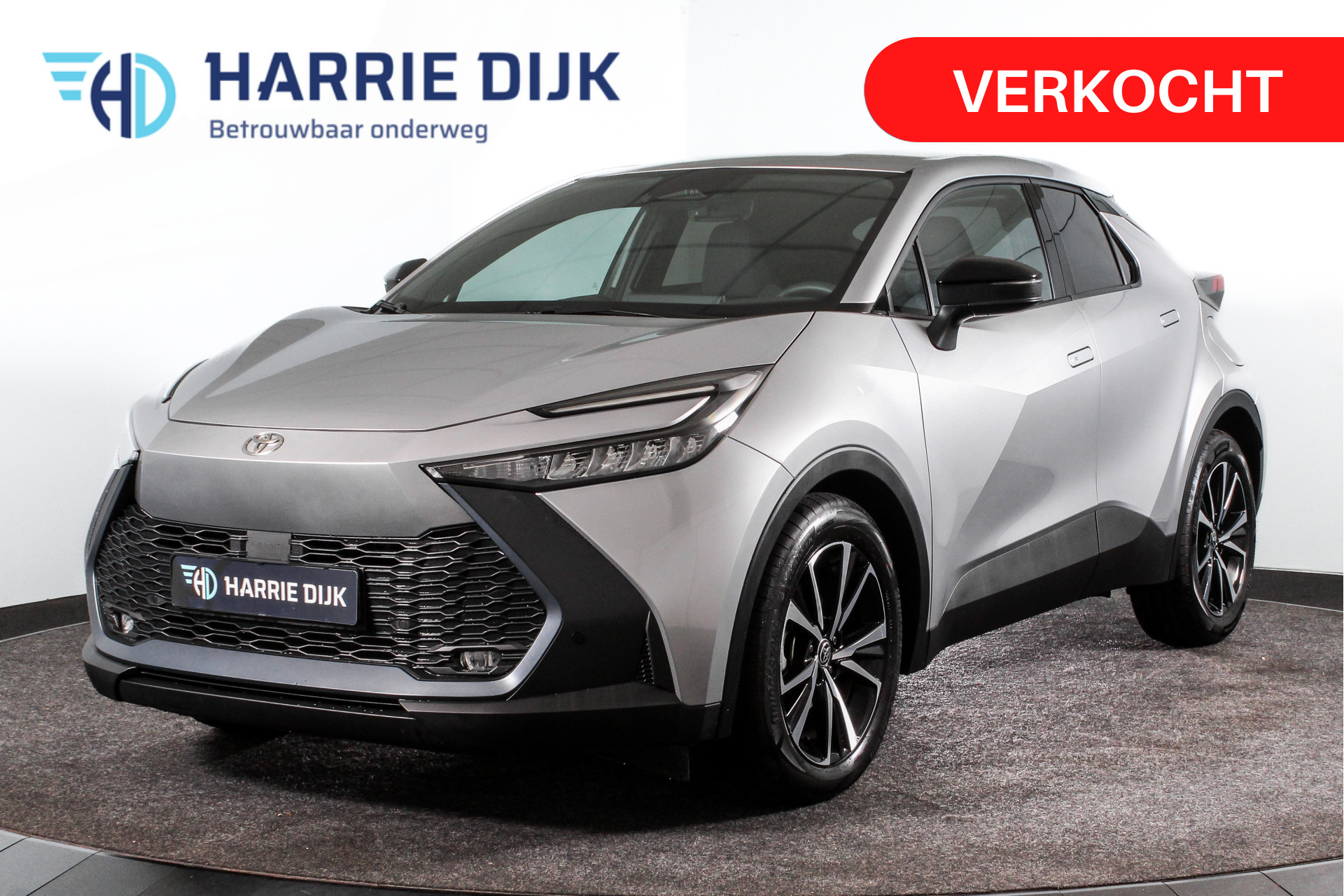 Toyota C-HR 1.8 Hybrid 140 Dynamic | Dig.Cockpit | 12,3" touchscreen | Adapt.Cruise | Stoel + Stuurverwarming | Camera | PDC | NAV + App.Connect | Auto.Airco | DAB | LM 18" | 6145