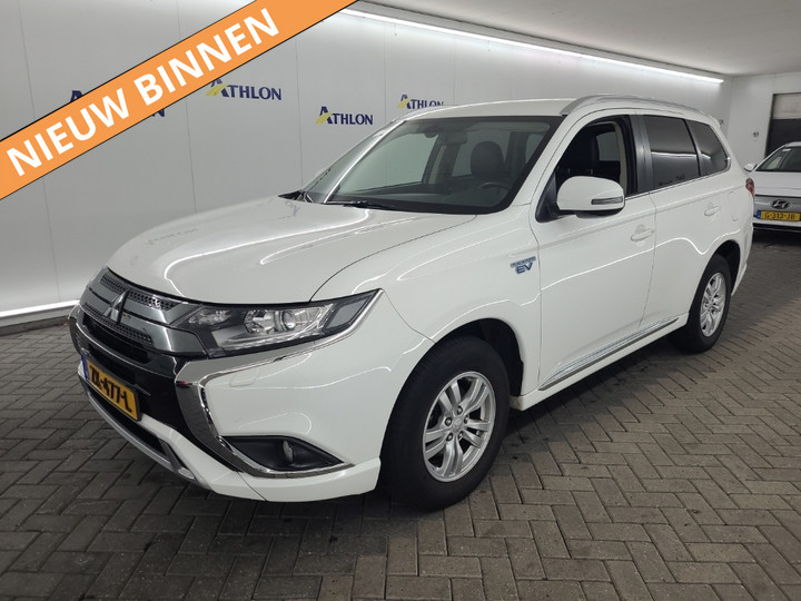 Mitsubishi Outlander 2.4 PHEV Pure [ACHTERUITRIJCAMERA, LEDER/ALCANTARA, APPLE/ANDROID, NAVI, CRUISE, NIEUWSTAAT]