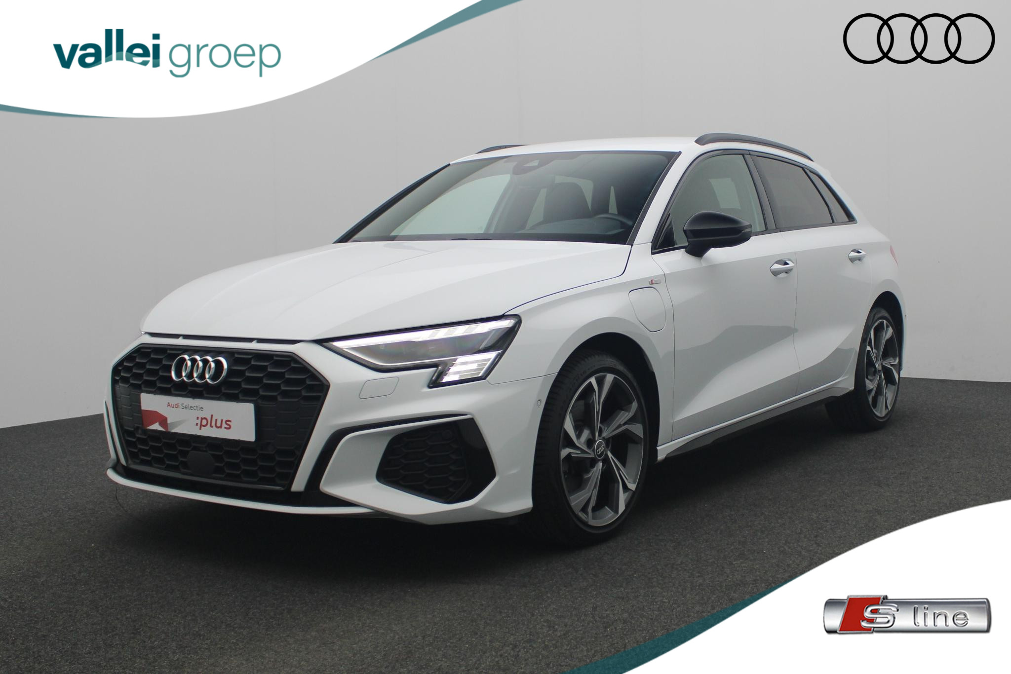 Audi A3 Sportback 40 TFSI e 204PK S-tronic S edition / S-Line | Trekhaak | Matrix LED | Bang & Olufsen | Keyless | Leder/alcantara | HUD | Navi | ACC | Camera | 18 inch | Zwart optiek