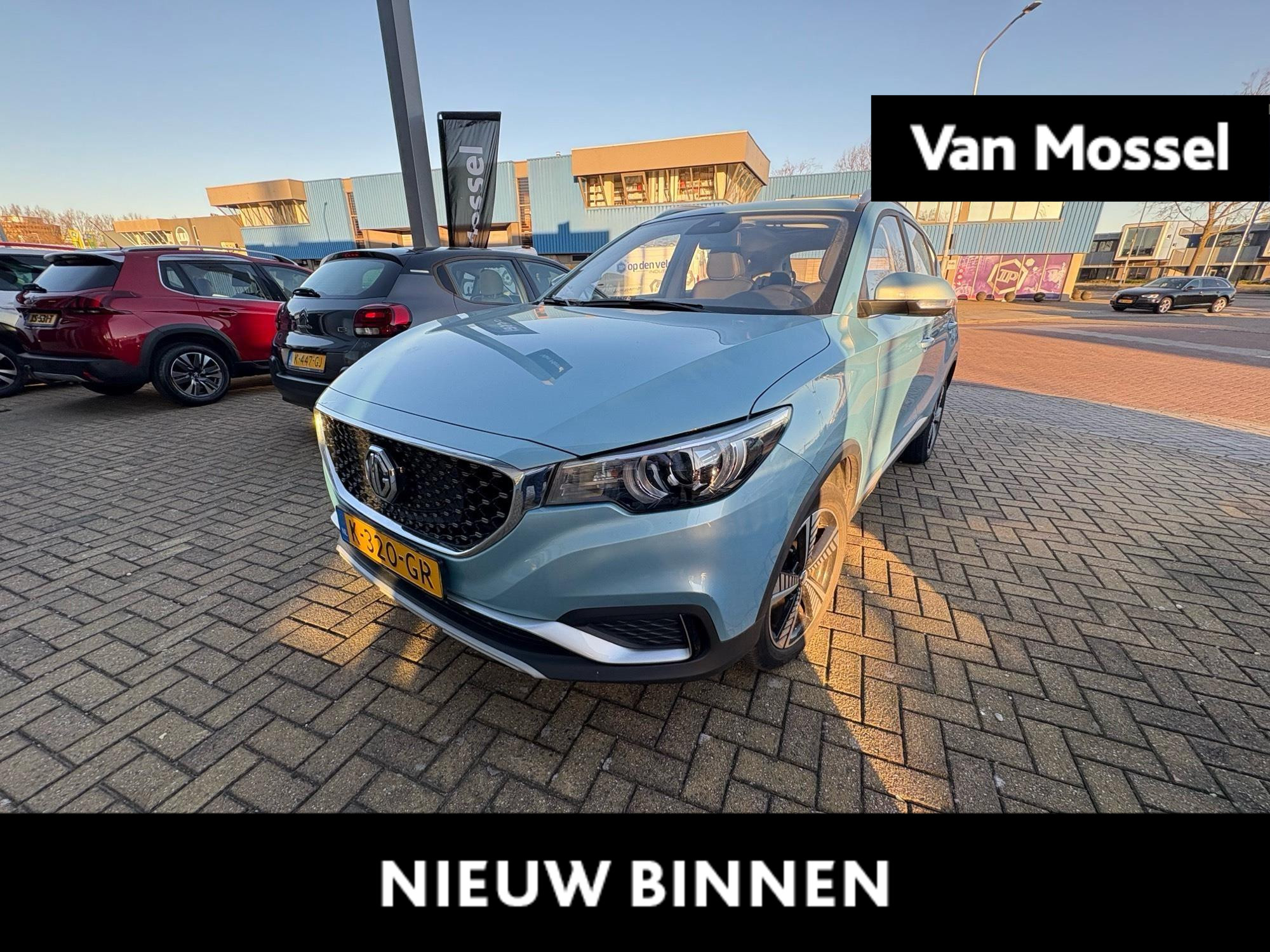 MG ZS-EV Luxury 45 kWh Leder | Navi | Panoramadak | Camera | Apple CarPlay |