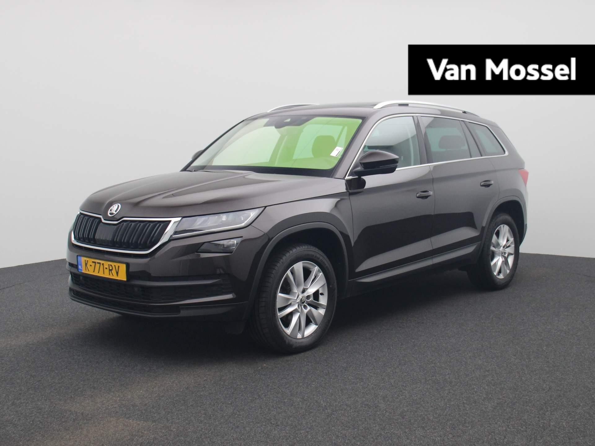 Škoda Kodiaq 1.5 TSI Business Edition | Half-Leder | Navigatie | Camera | Schuifdak | Lichtmetalen Velgen | LED | Parkeersensoren |