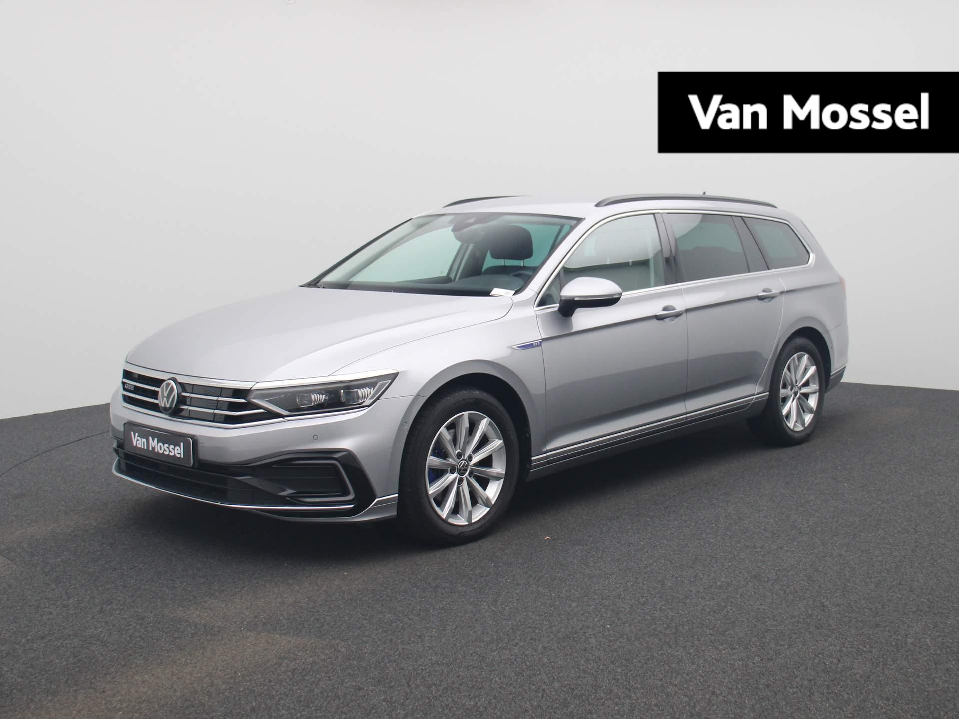 Volkswagen Passat Variant 1.4 TSI PHEV GTE Business | Automaat | Navigatie | Climate control | Parkeer sensoren | LMV | LED | Camera | Virtual cockpit |