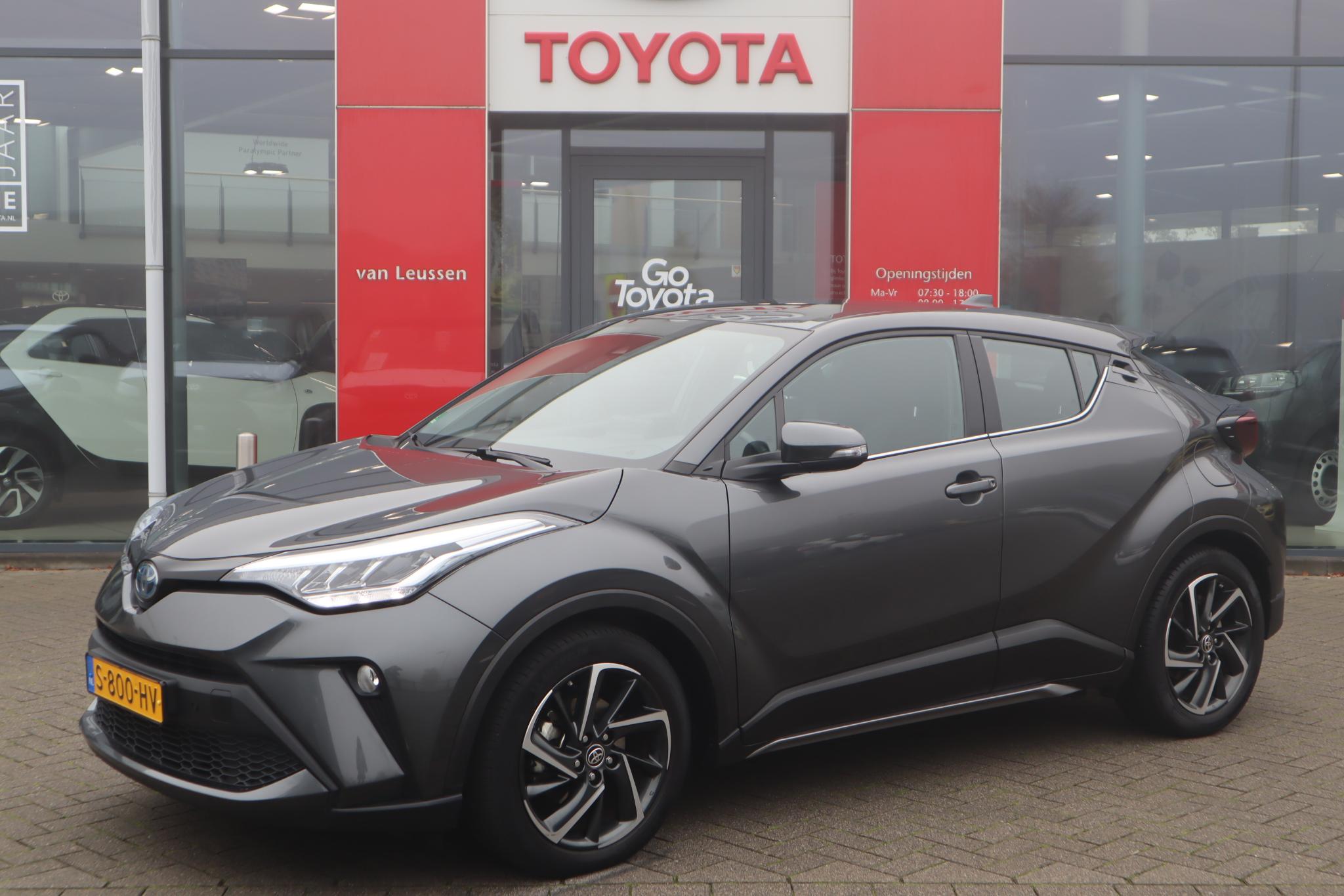 Toyota C-HR 2.0 HYBRID DYNAMIC 184PK NAVI APPLE/ANDROID KEYLESS PARK-SENSOREN AD-CRUISE CAMERA NL-AUTO