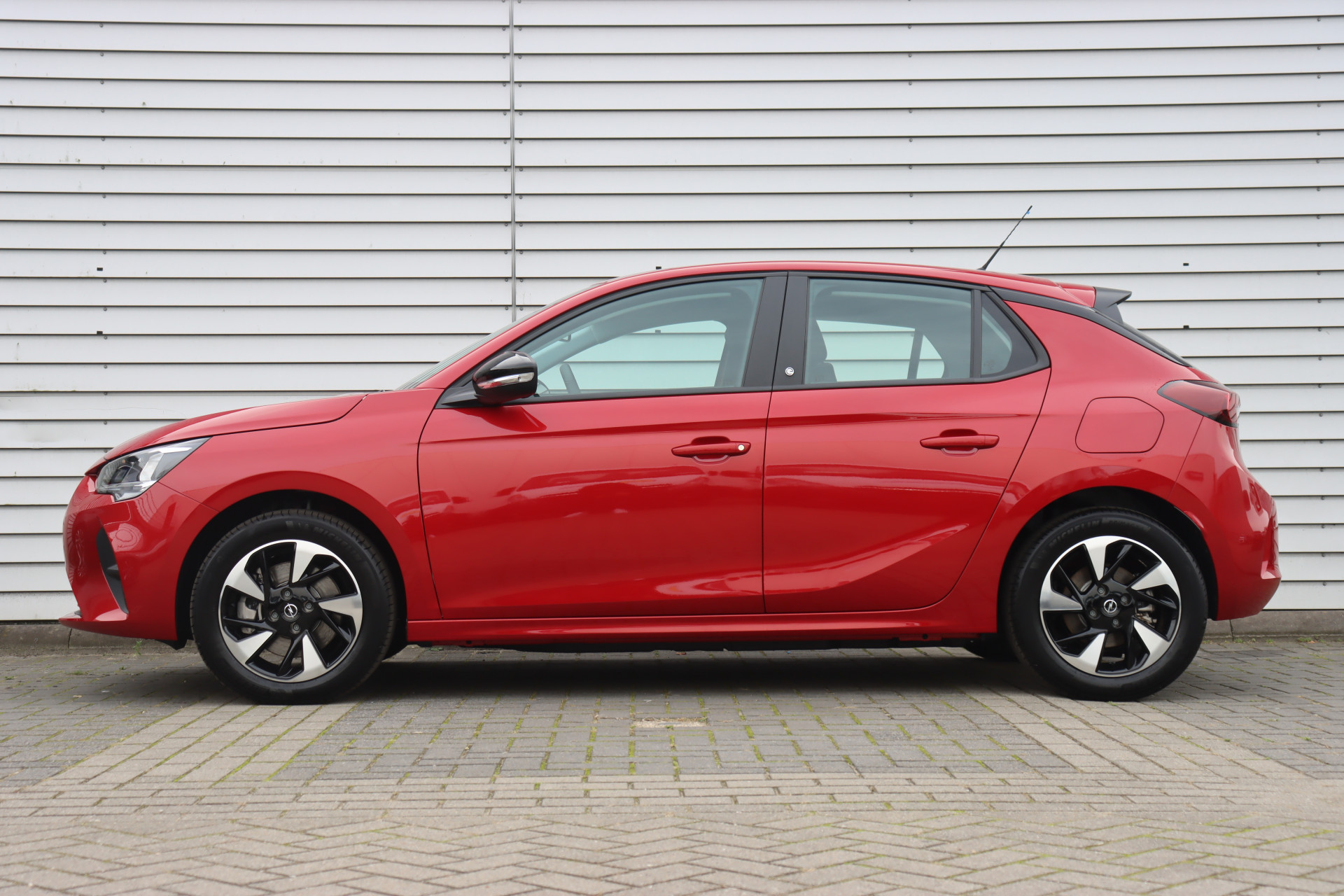 Opel Corsa -e Edition (Subsidie!!/12%BIJT.!!/NAV./Climate/PDC/LMV)