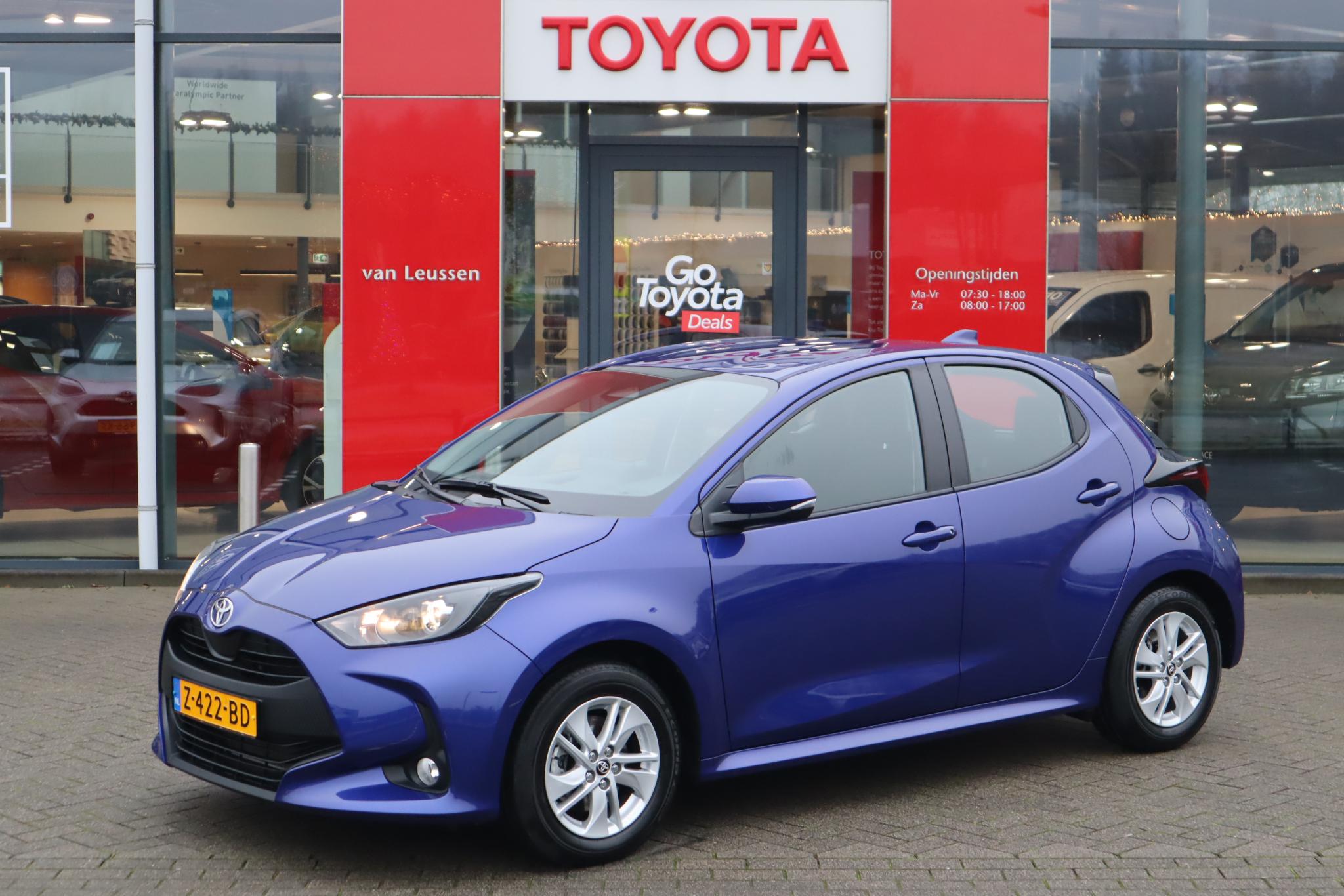 Toyota Yaris 1.5 HYBRID ACTIVE AD-CRUISE APPLE/ANDROID LM-VELGEN CAMERA DAB+ CAMERA APPLE/ANDROID NL-AUTO