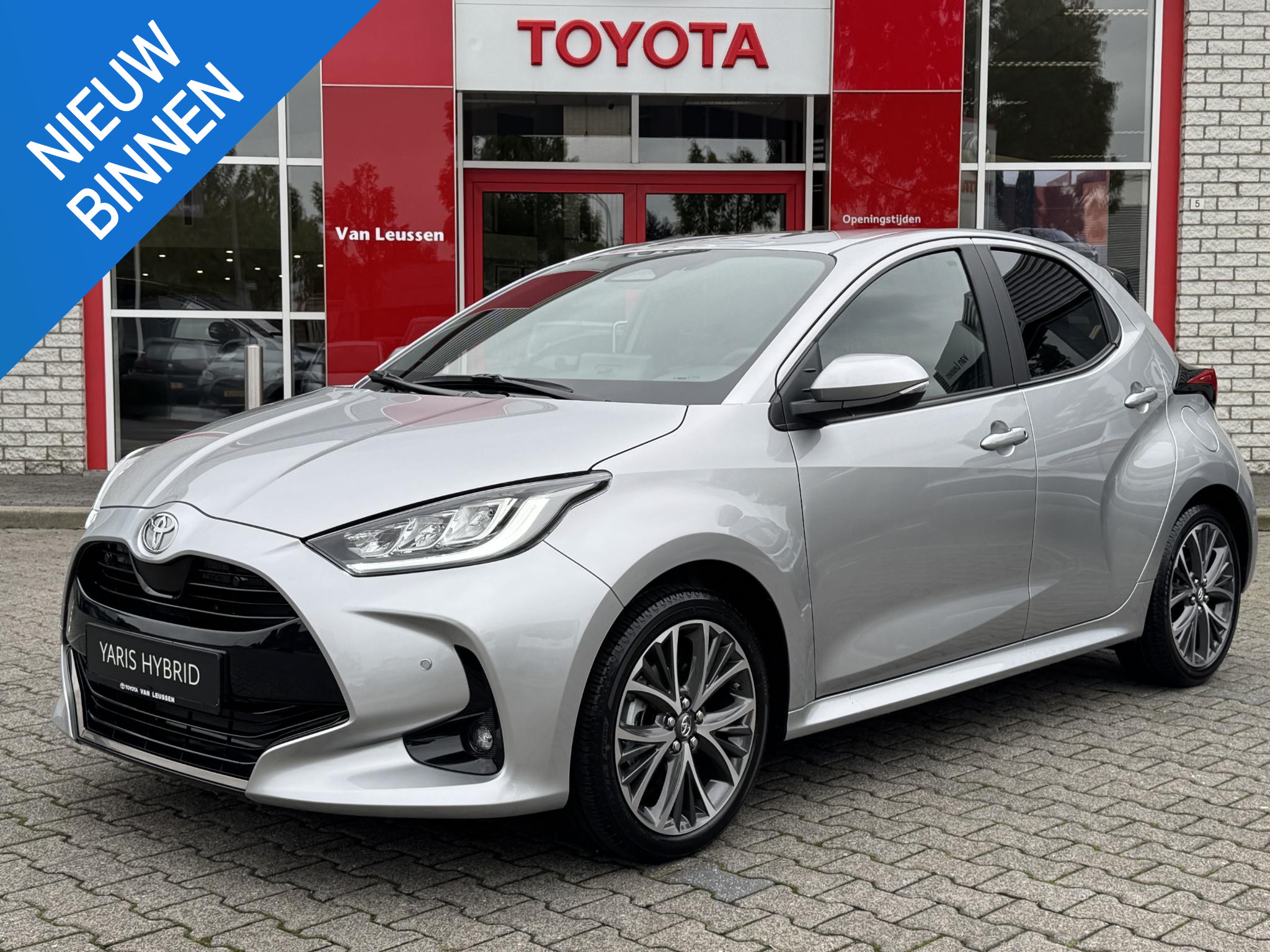 Toyota Yaris 1.5 HYBRID 130 EXECUTIVE 2024-MODEL NL-AUTO NIEUW EN DIRECT LEVERBAAR!! STOEL/STUURVERW NAVI APPLE/ANDROID BLIND-SPOT KEYLESS