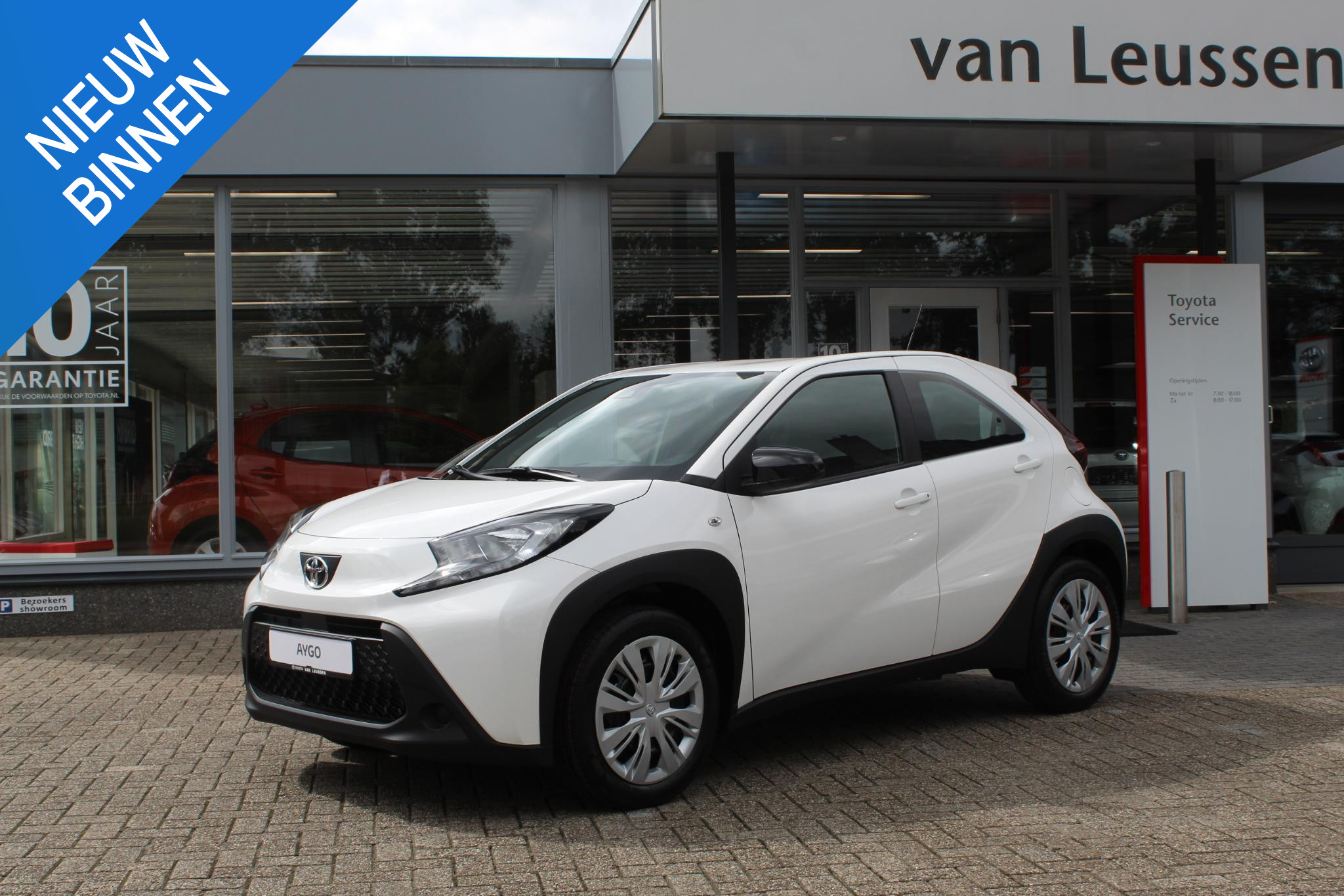 Toyota Aygo X 1.0 VVT-I MT PLAY NIEUW & DIRECT LEVERBAAR AD-CRUISE DAB APPLE/ANDROID CAMERA ARICO EL-RAMEN & SPIEGELS BLUETOOTH