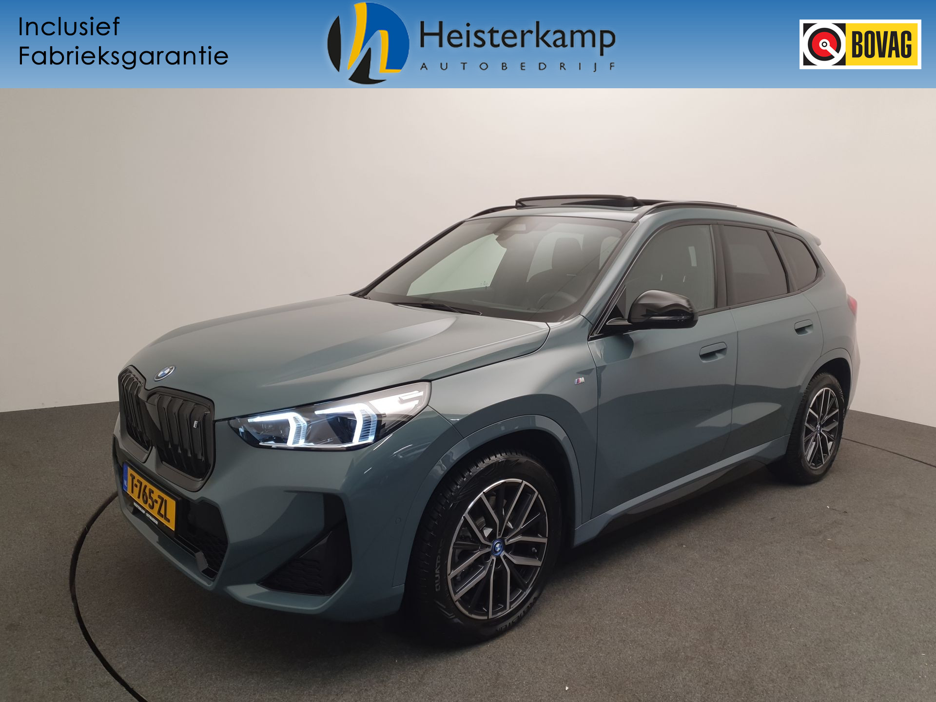 BMW iX1 xDrive30 M-Sport 67 kWh Wegklapbare trekhaak, Panoramadak