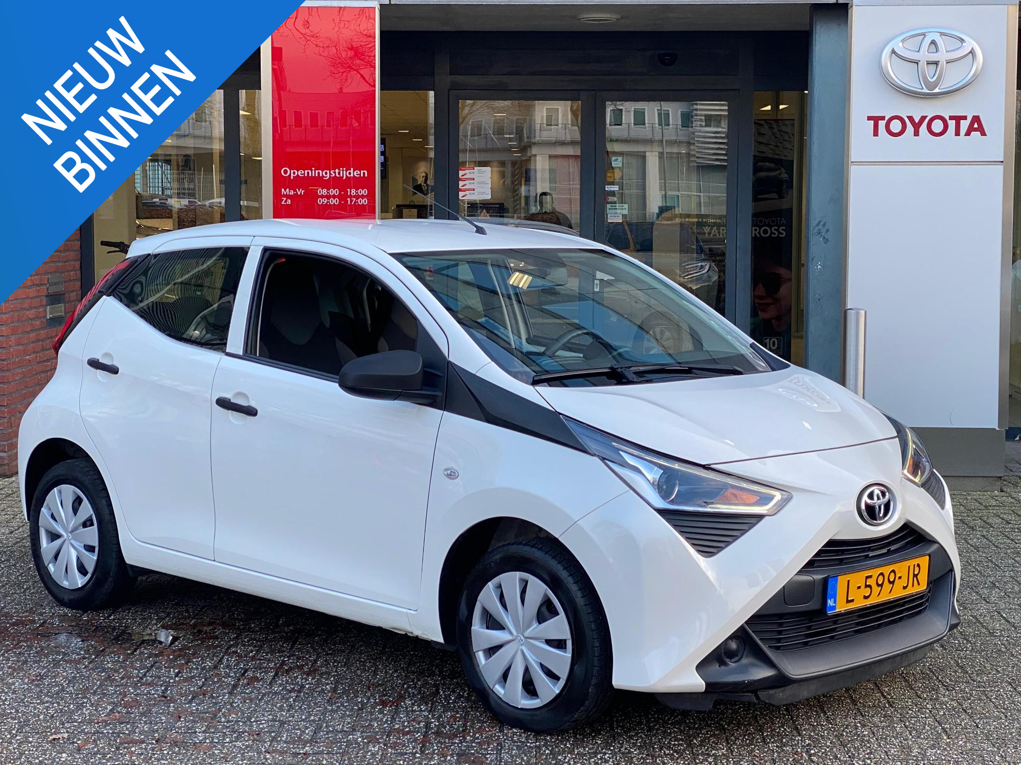 Toyota Aygo X-FUN 5-DEURS AIRCO BLUETOOTH AUDIO-STUURWIELBEDIENING NL-AUTO