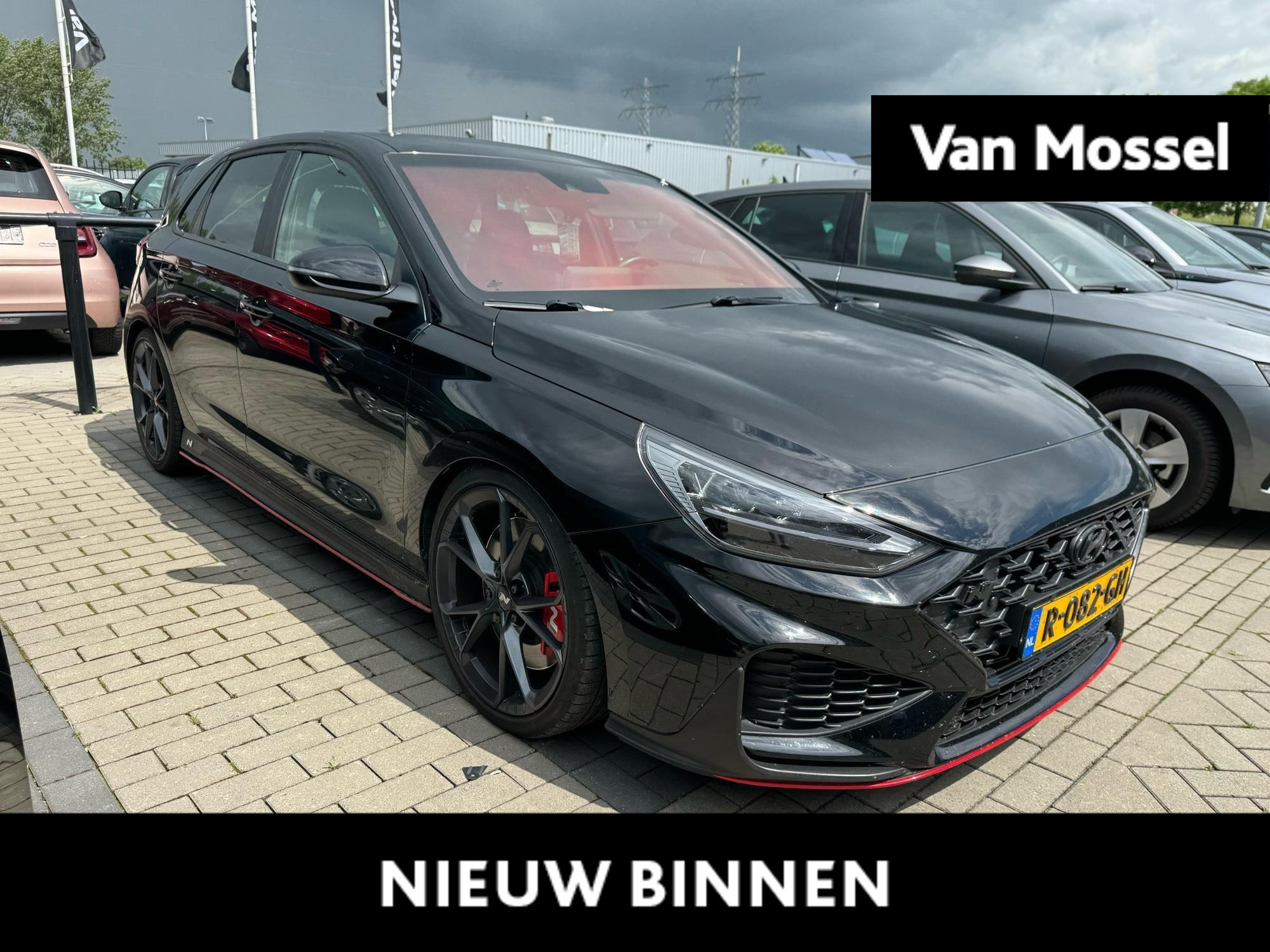 Hyundai i30 N i30 2.0 T-GDI N2 Performance | 280PK 8 DCT-Automaat | N Line | Sportstoelen | Eilbach verlaging veren | Maxton Design | Navigatie | Android Auto/Apple Carplay | Camera | Cruise Control | Climate Control | DAB | LED | Stoelverwarming | Stuurwiel verwarming |