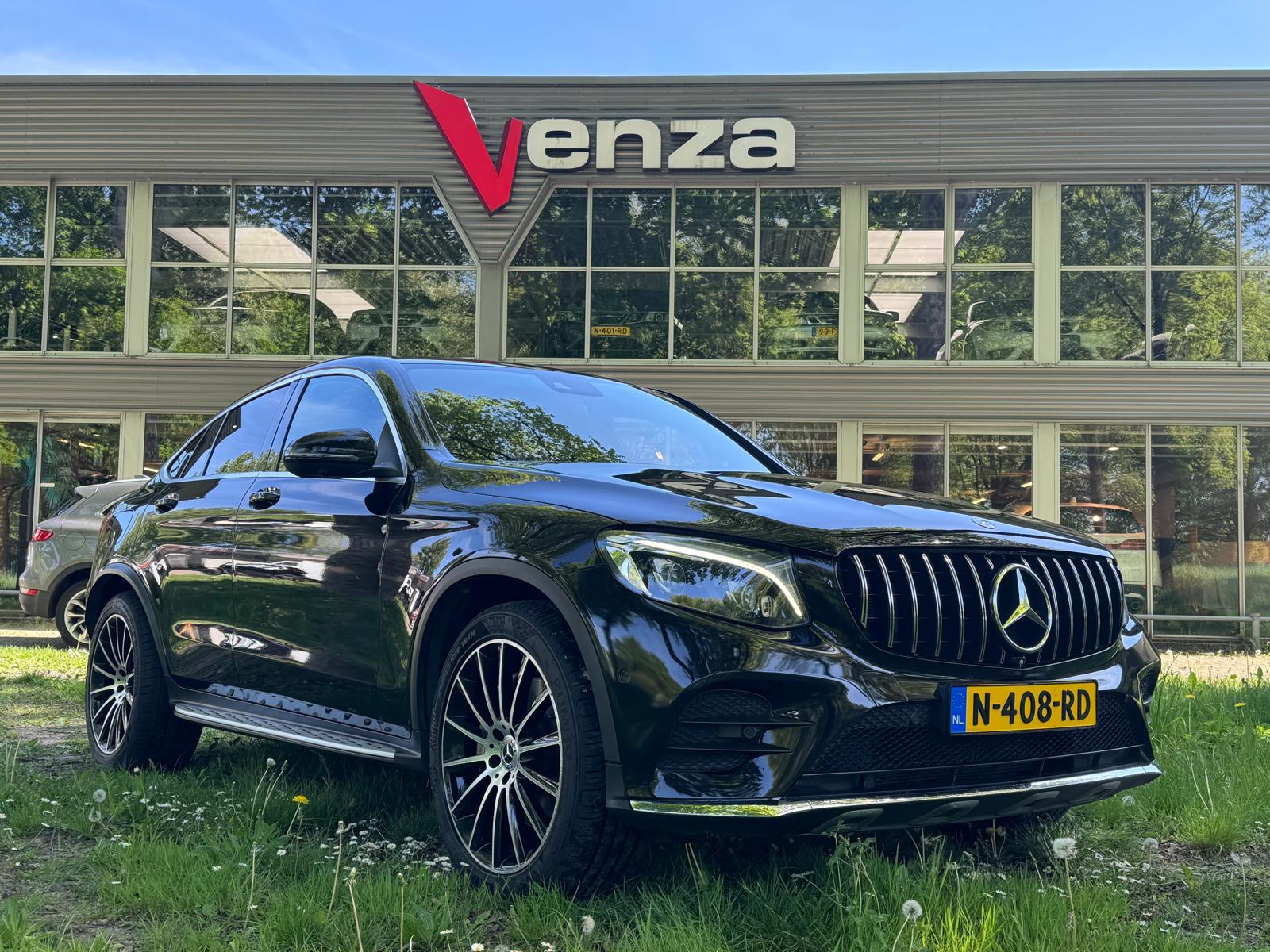 Mercedes-Benz GLC Coupé 250 4MATIC Premium AMG Burmester
