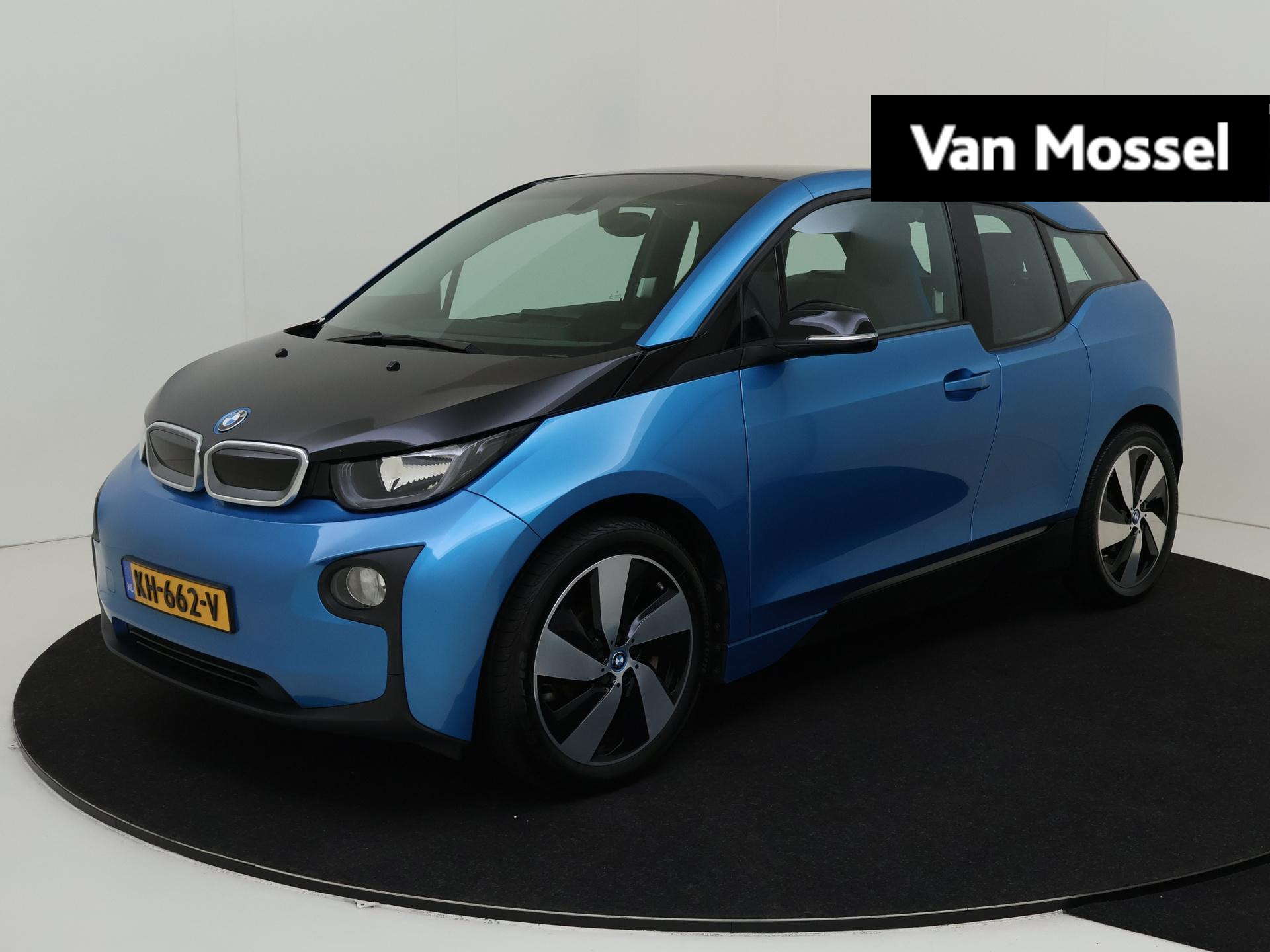 BMW i3 Basis 94Ah 33 kWh | Navigatie | Parkeersensoren | Stoelverwarming |