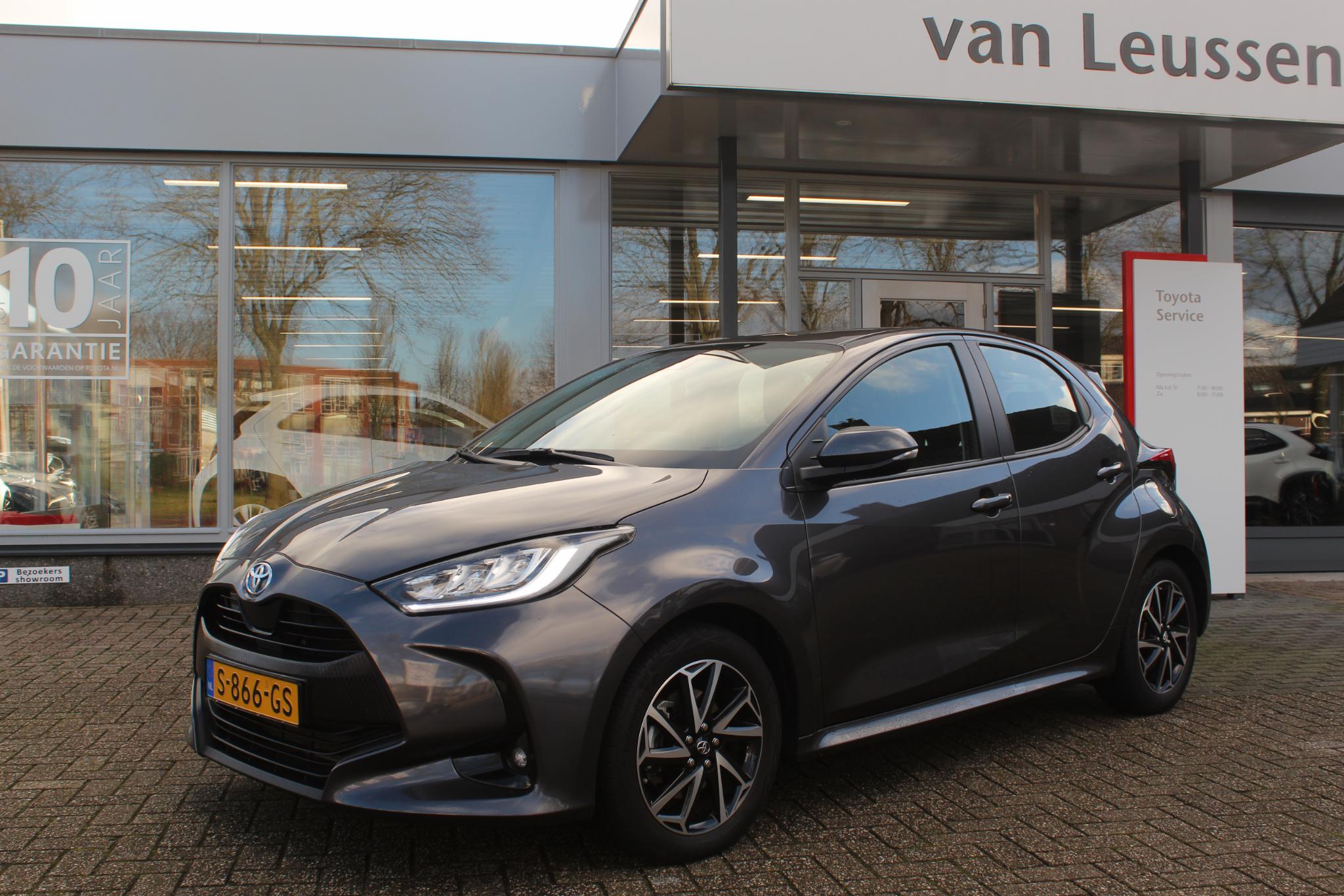 Toyota Yaris 1.5 HYBRID DYNAMIC APPLE/ANDROID 16"LMV CAMERA LED AD-CRUISE KEYLESS NL-AUTO